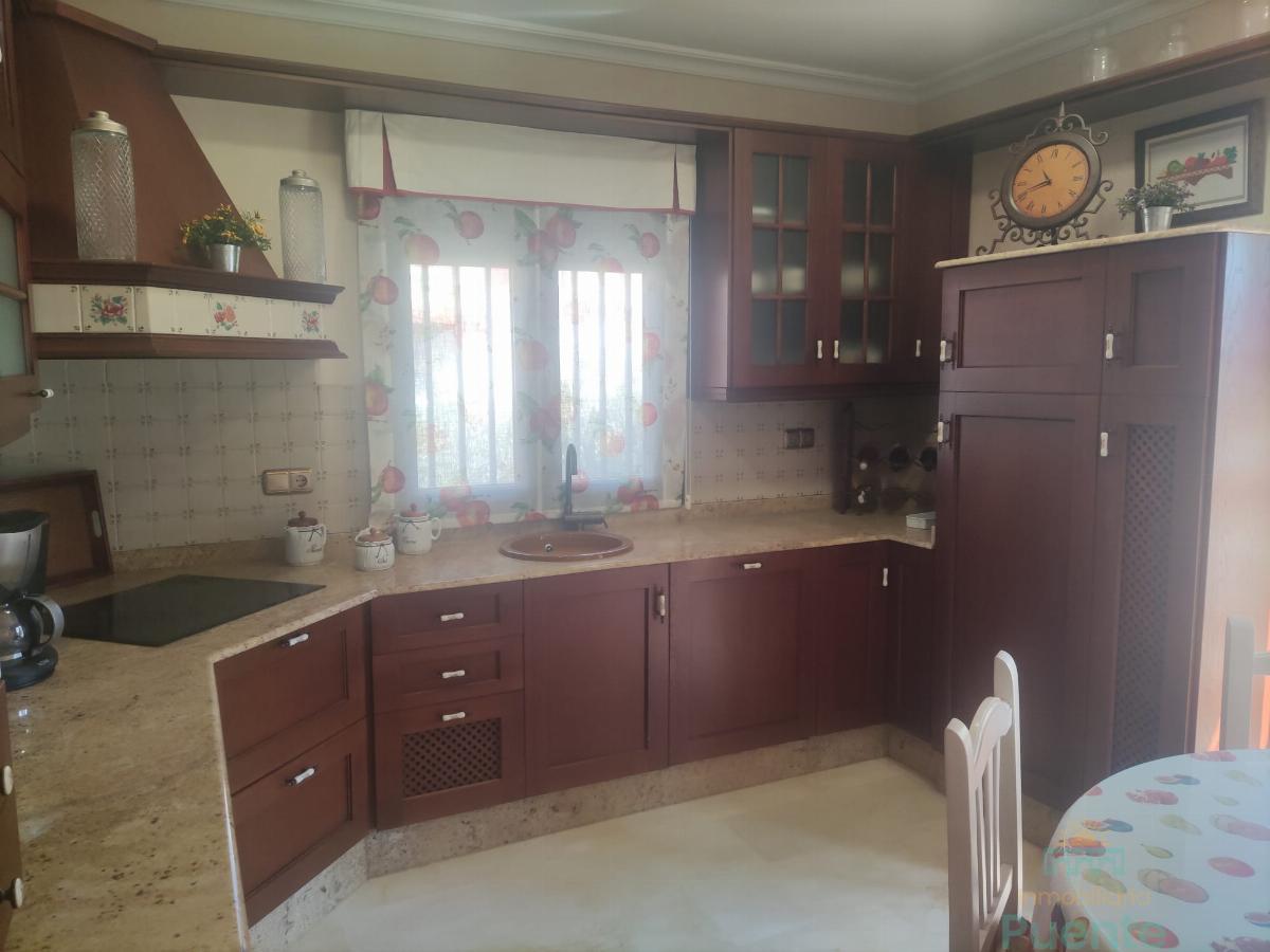 For sale of chalet in Lorca