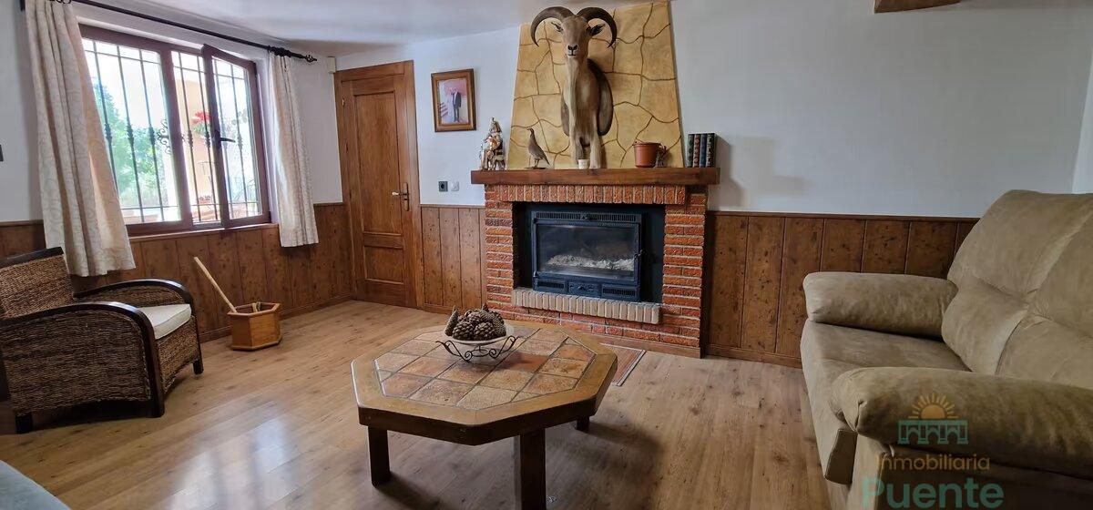 For sale of chalet in Lorca