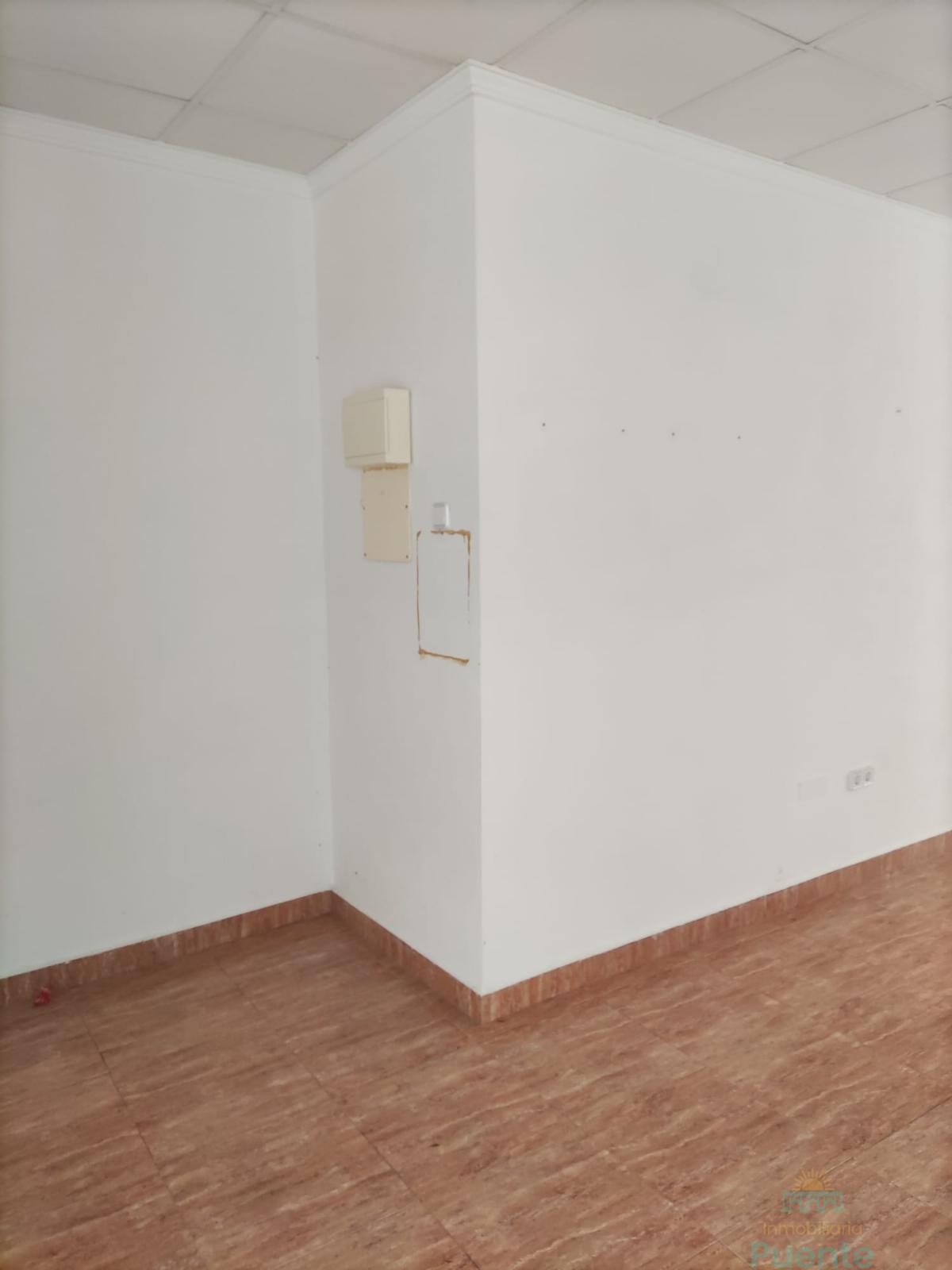 Venta de local comercial en Totana