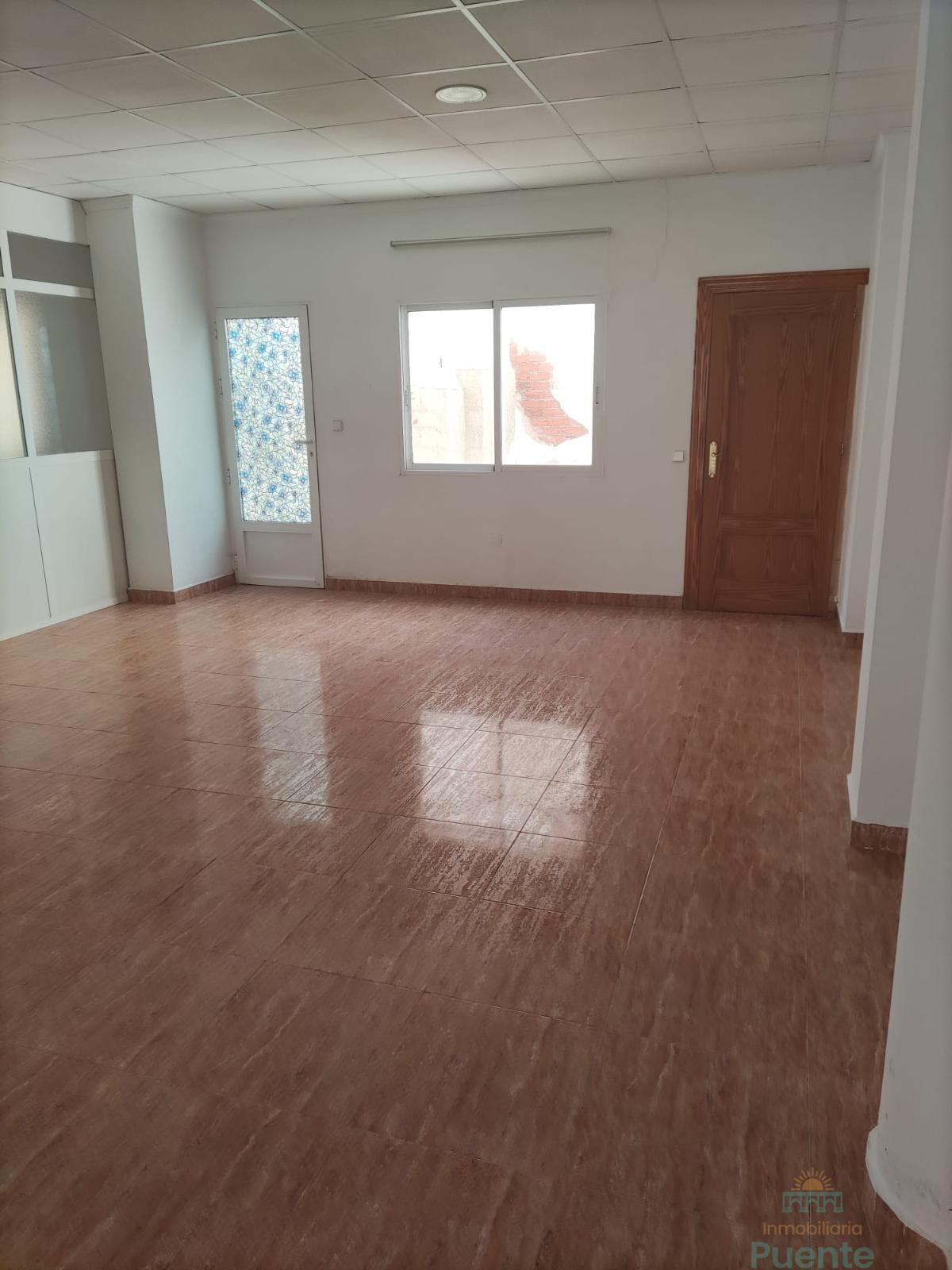 Venta de local comercial en Totana