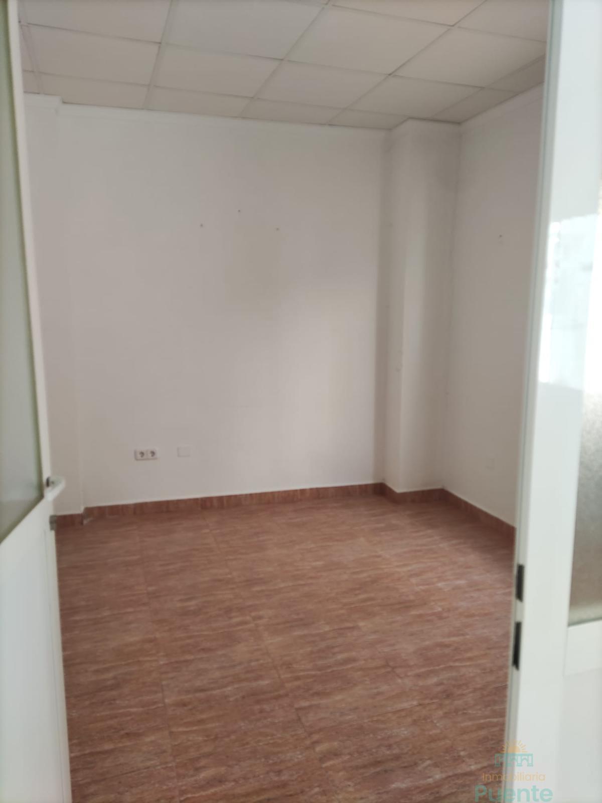 Venta de local comercial en Totana