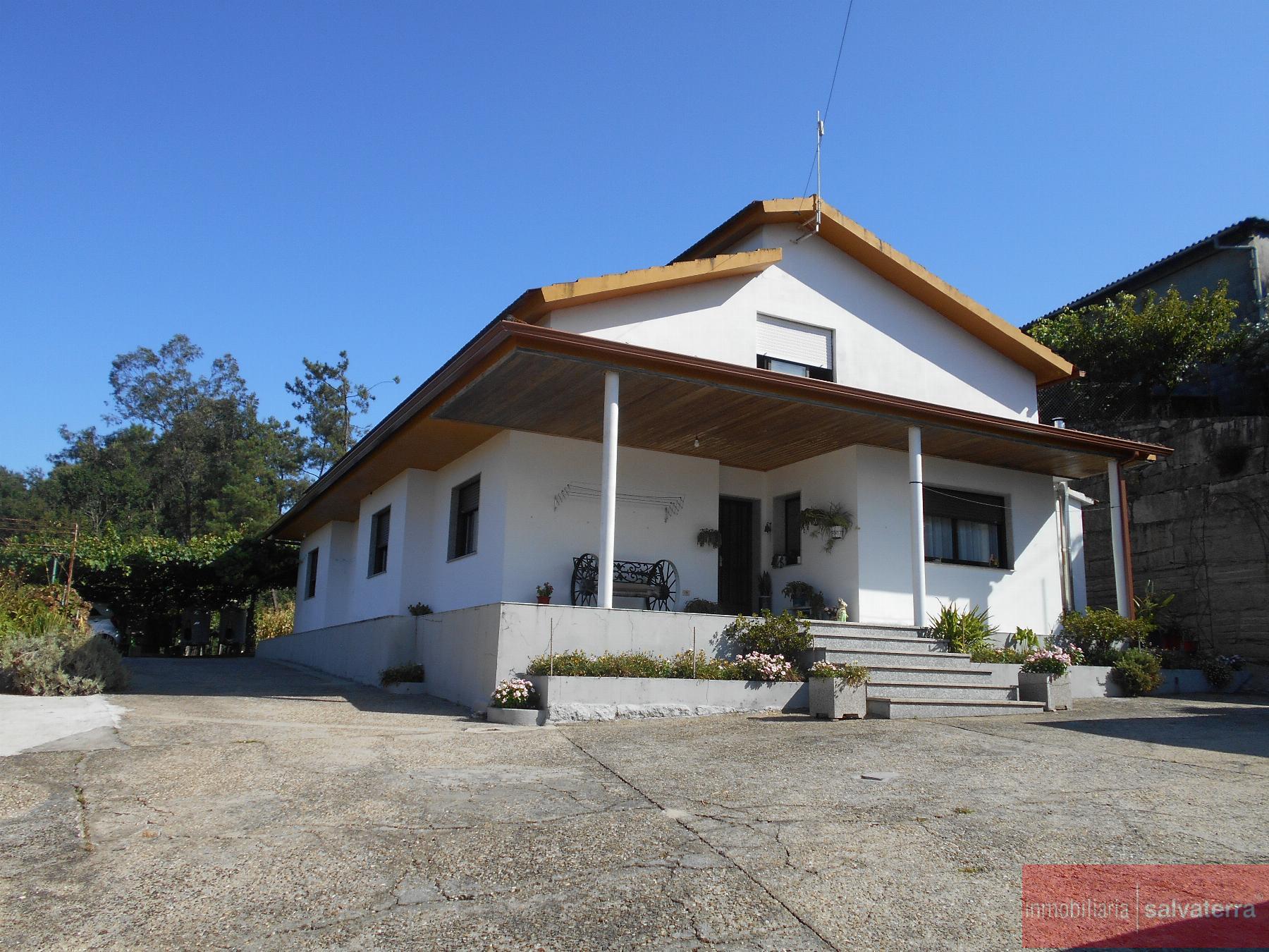 Venta de casa en Salvaterra de Miño
