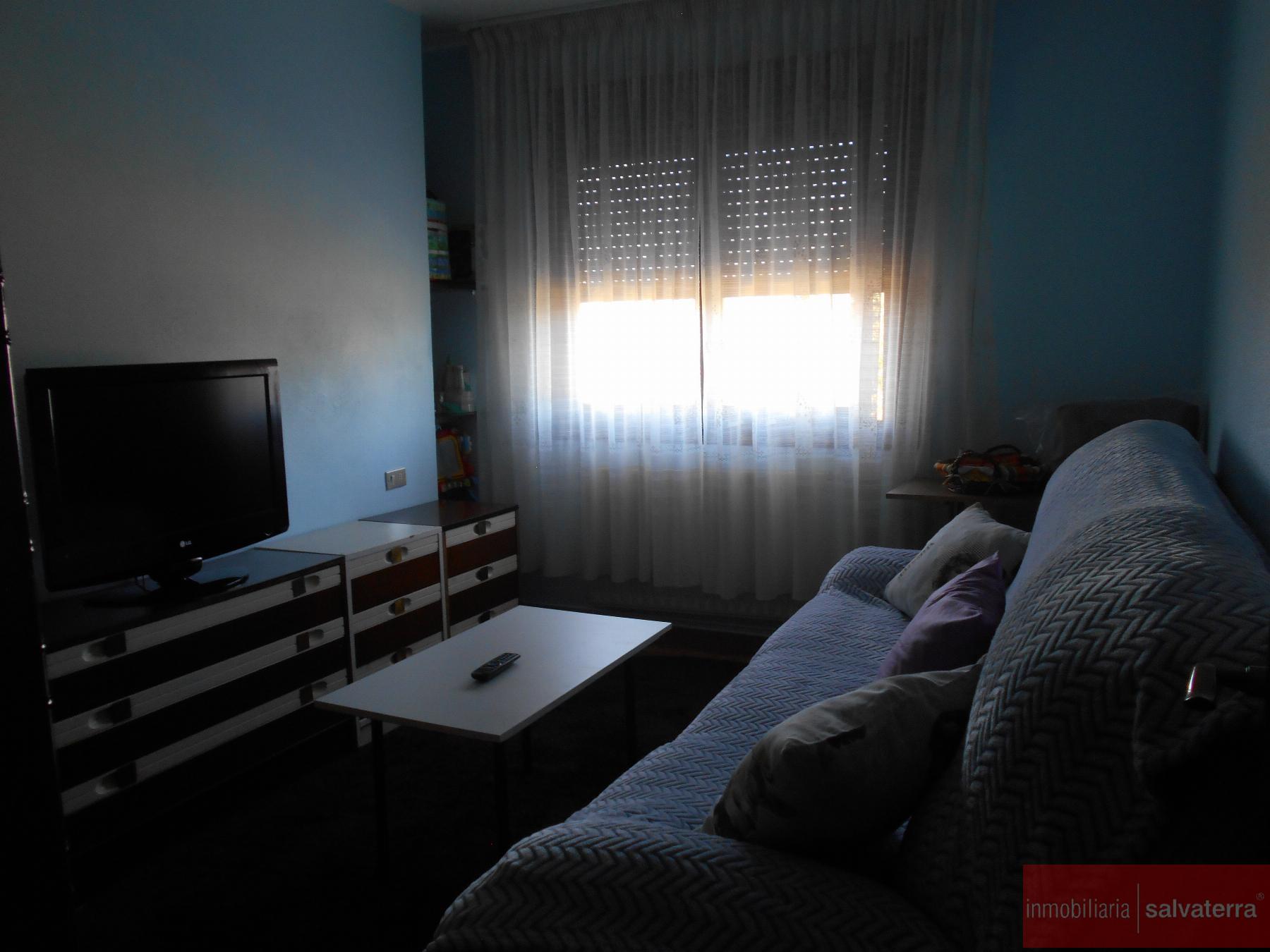 For sale of house in Salvaterra de Miño