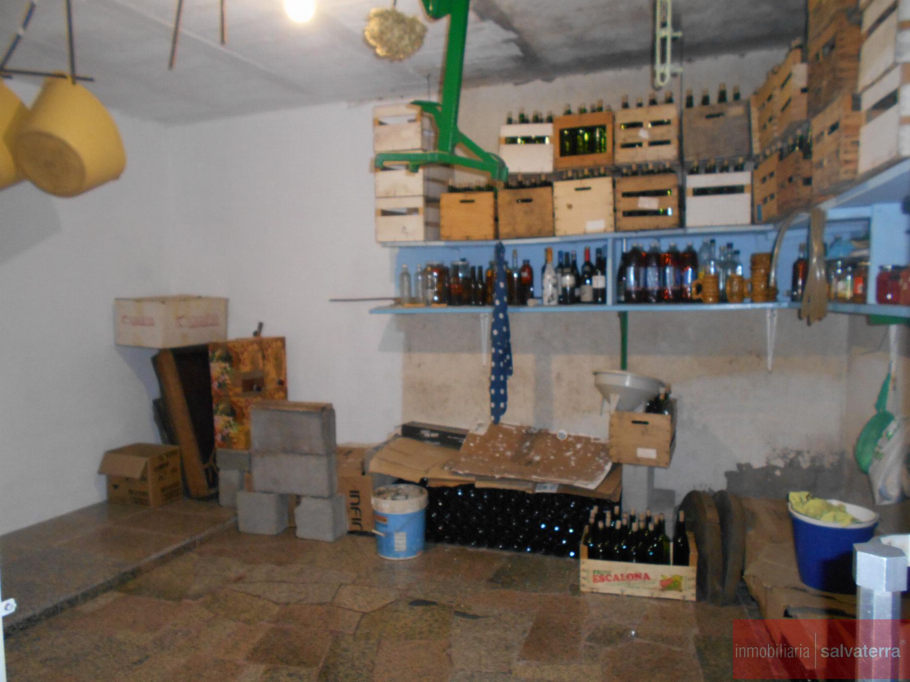 For sale of house in Salvaterra de Miño