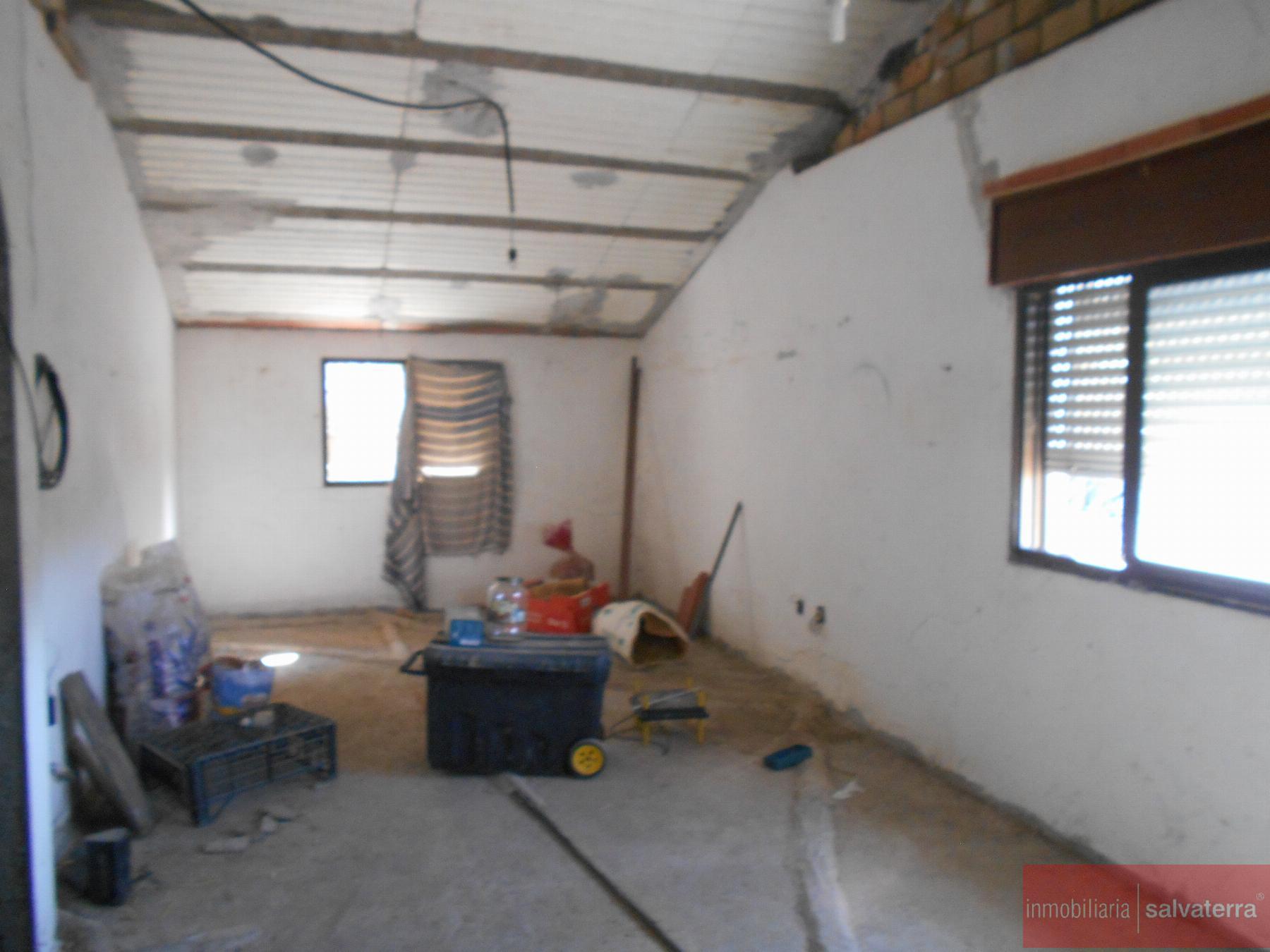 For sale of house in Salvaterra de Miño