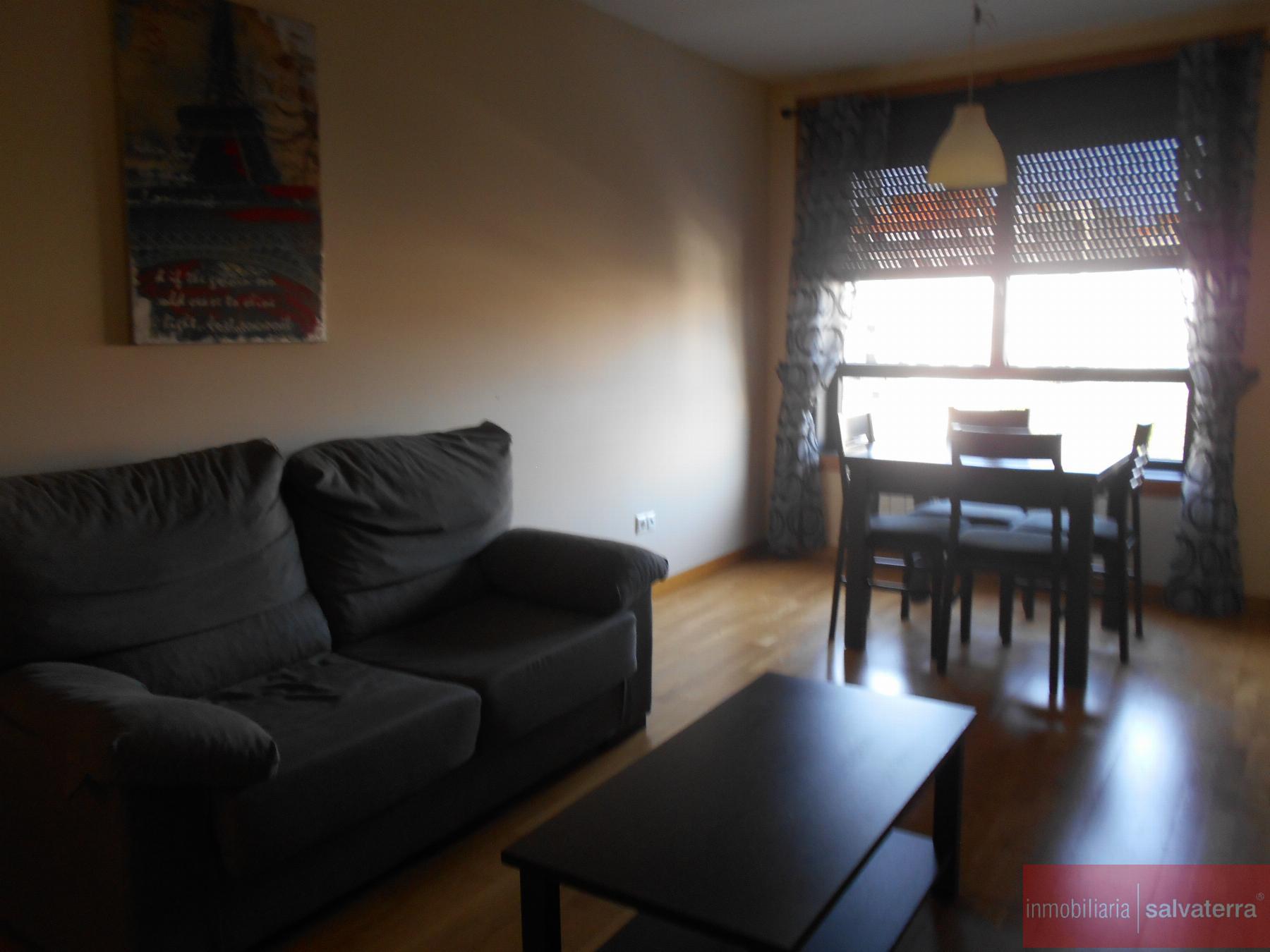 For sale of flat in Salvaterra de Miño