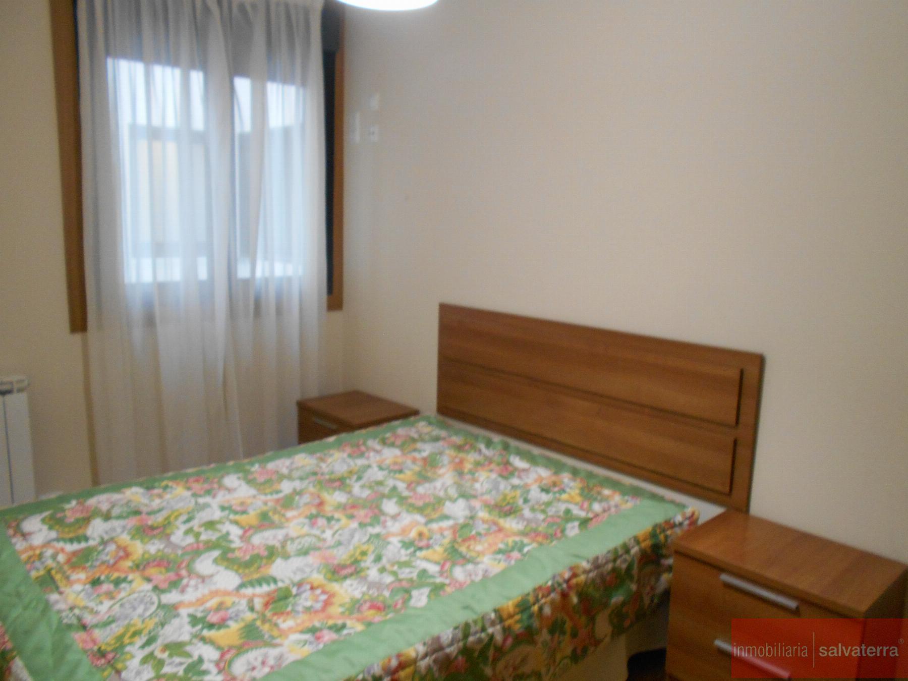 For sale of flat in Salvaterra de Miño