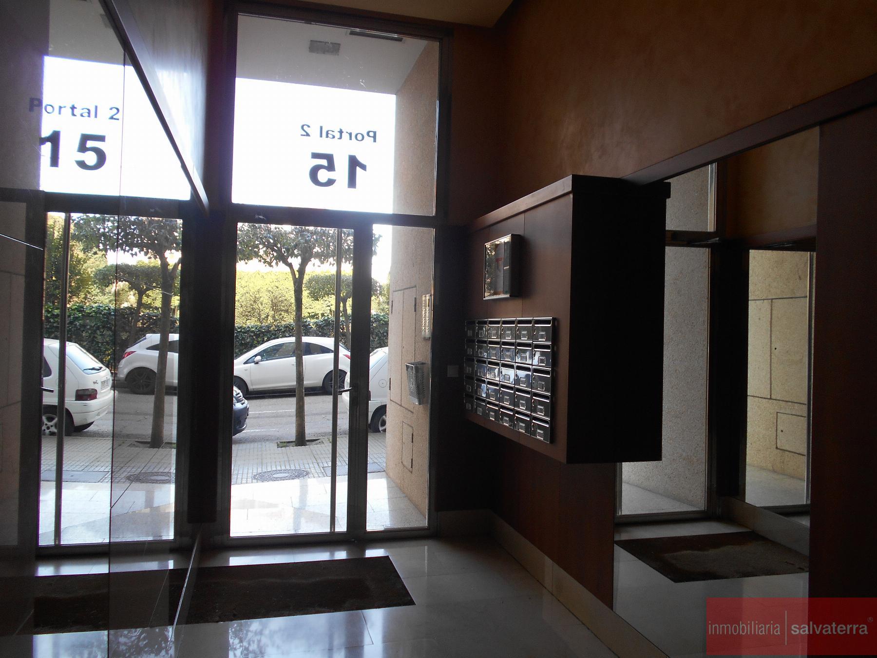 For sale of flat in Salvaterra de Miño