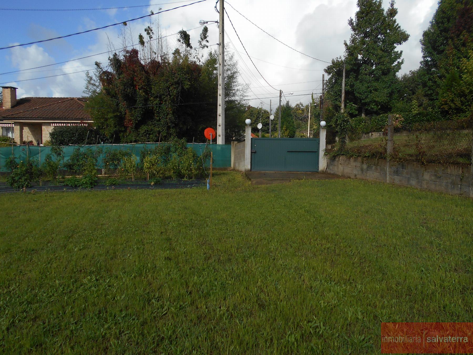 For sale of house in Salvaterra de Miño