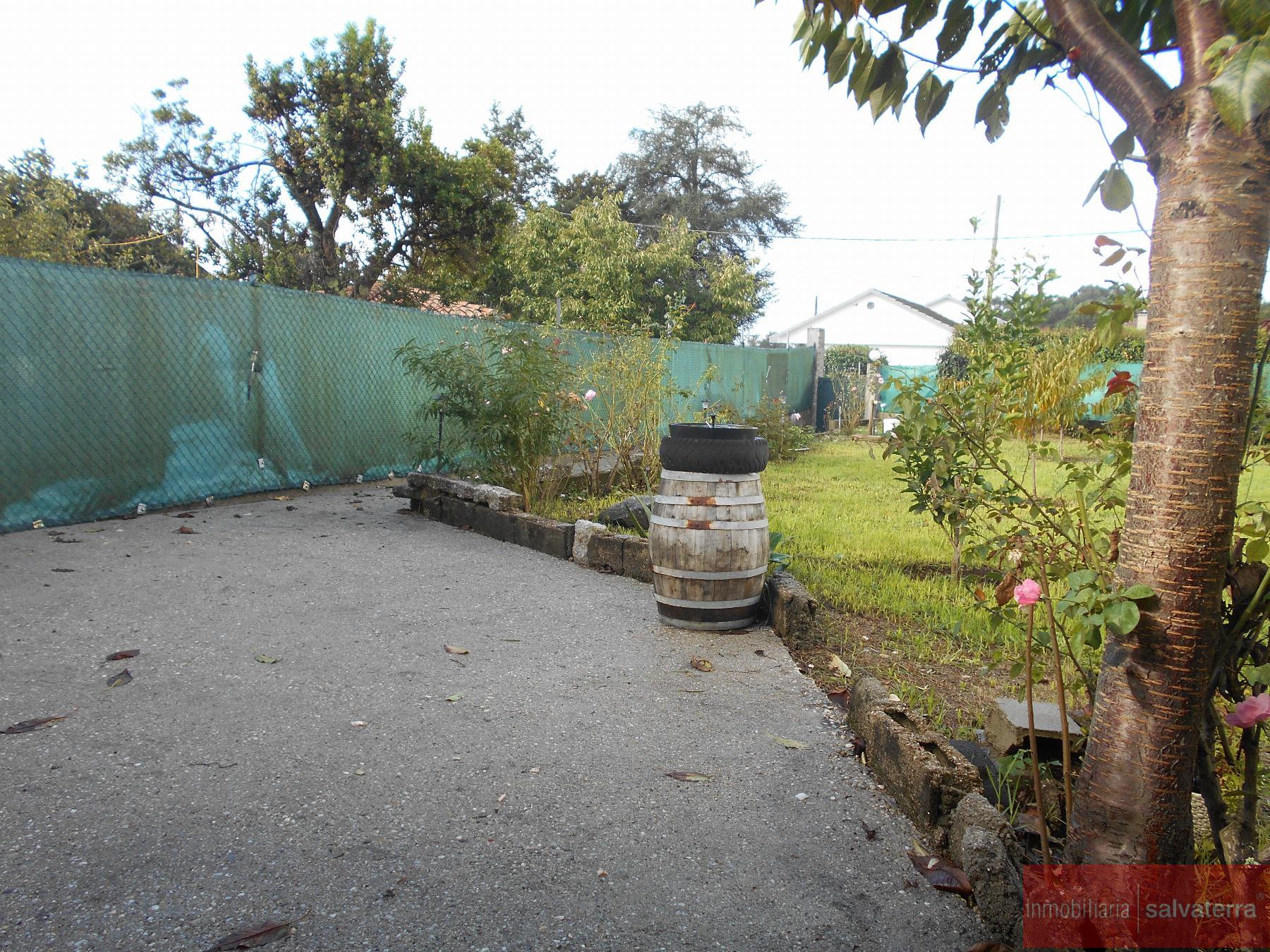 For sale of house in Salvaterra de Miño