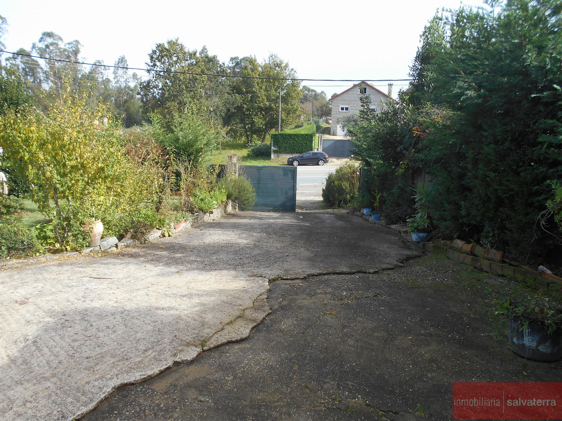 For sale of house in Salvaterra de Miño