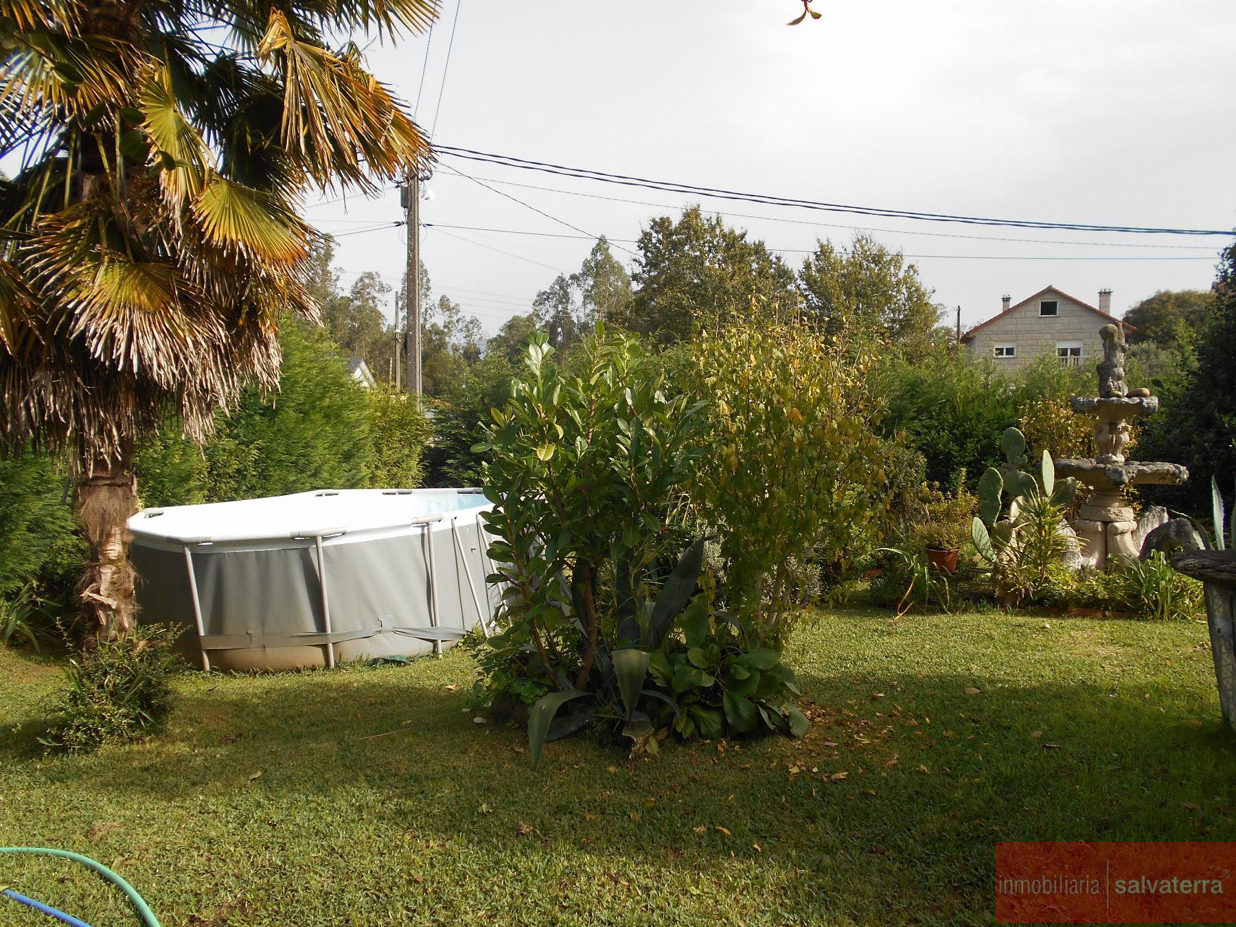 For sale of house in Salvaterra de Miño