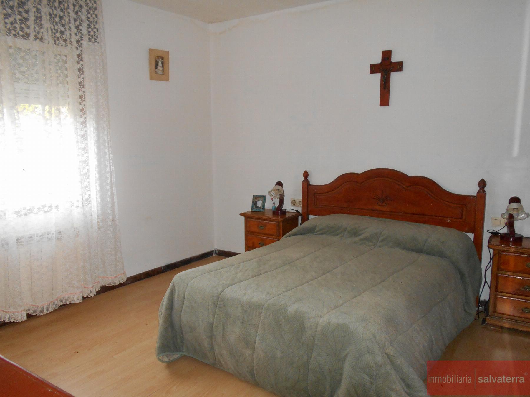 For sale of house in Salvaterra de Miño