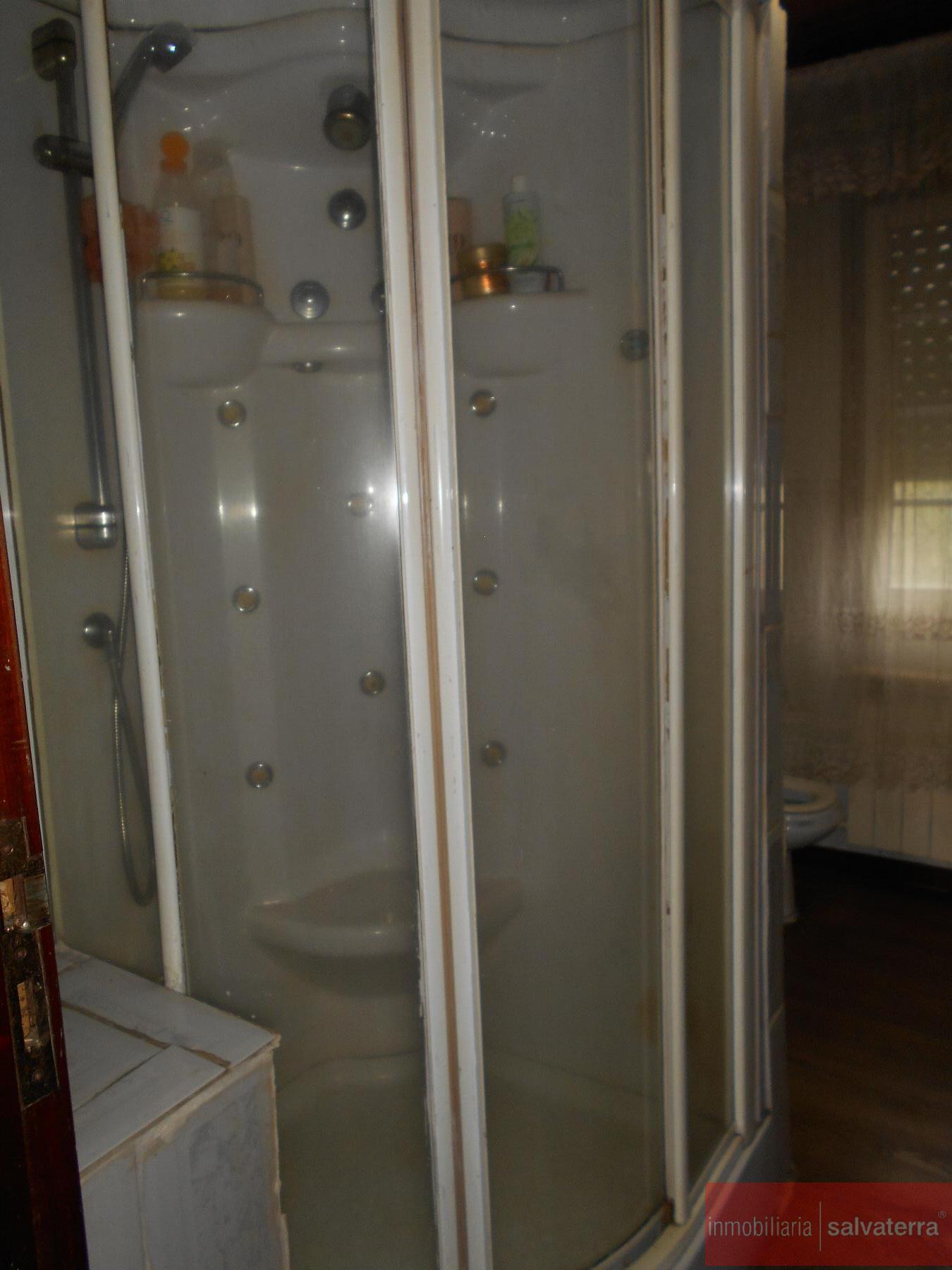 For sale of house in Salvaterra de Miño