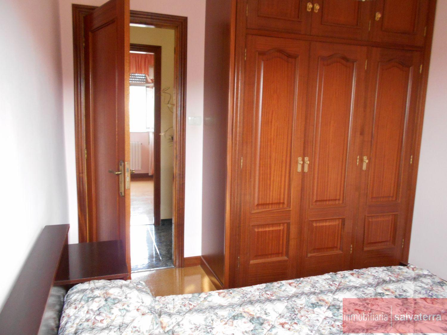 For sale of chalet in Crecente