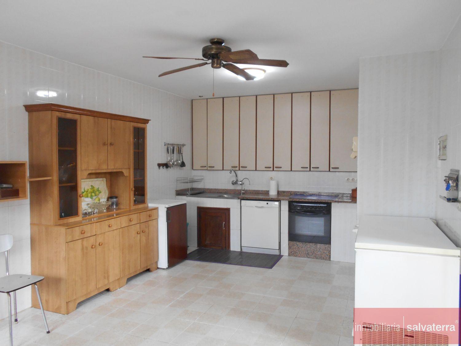 For sale of chalet in Crecente