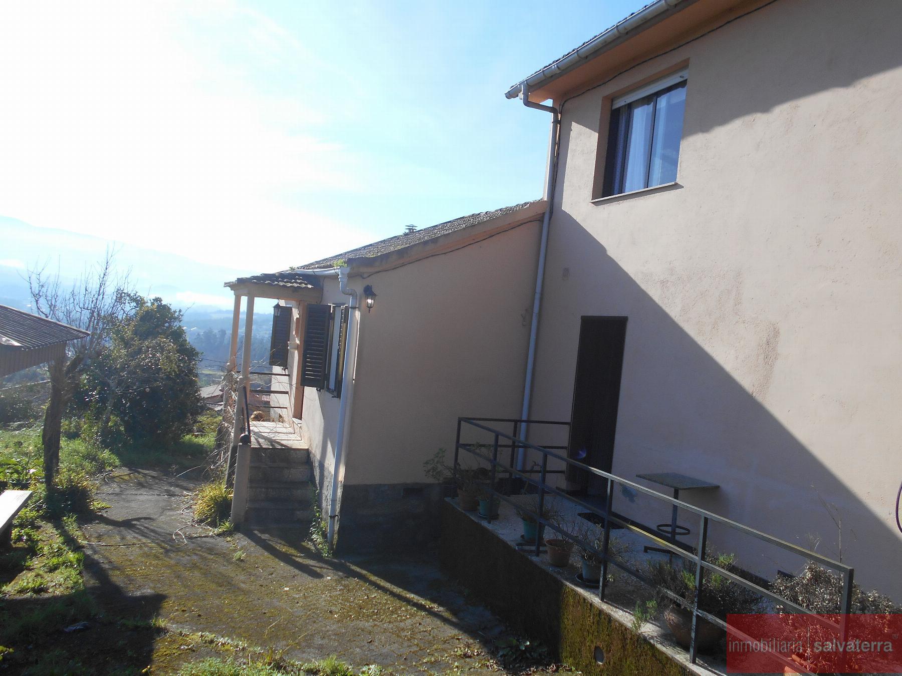For sale of house in Neves As