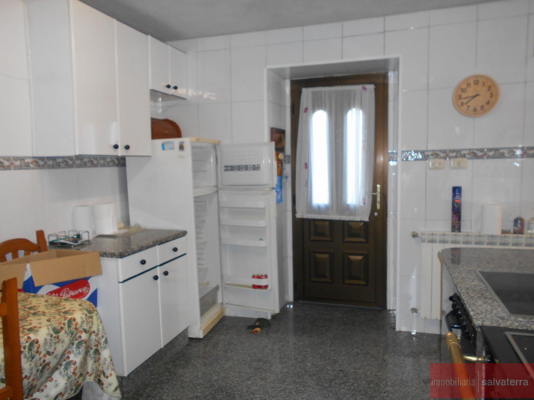 For sale of house in Neves As