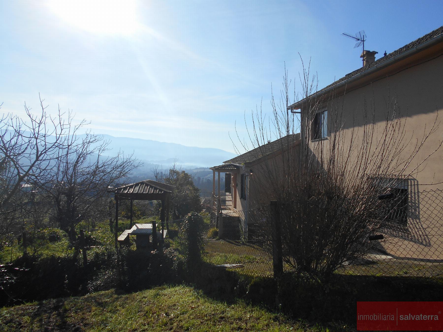 For sale of house in Neves As