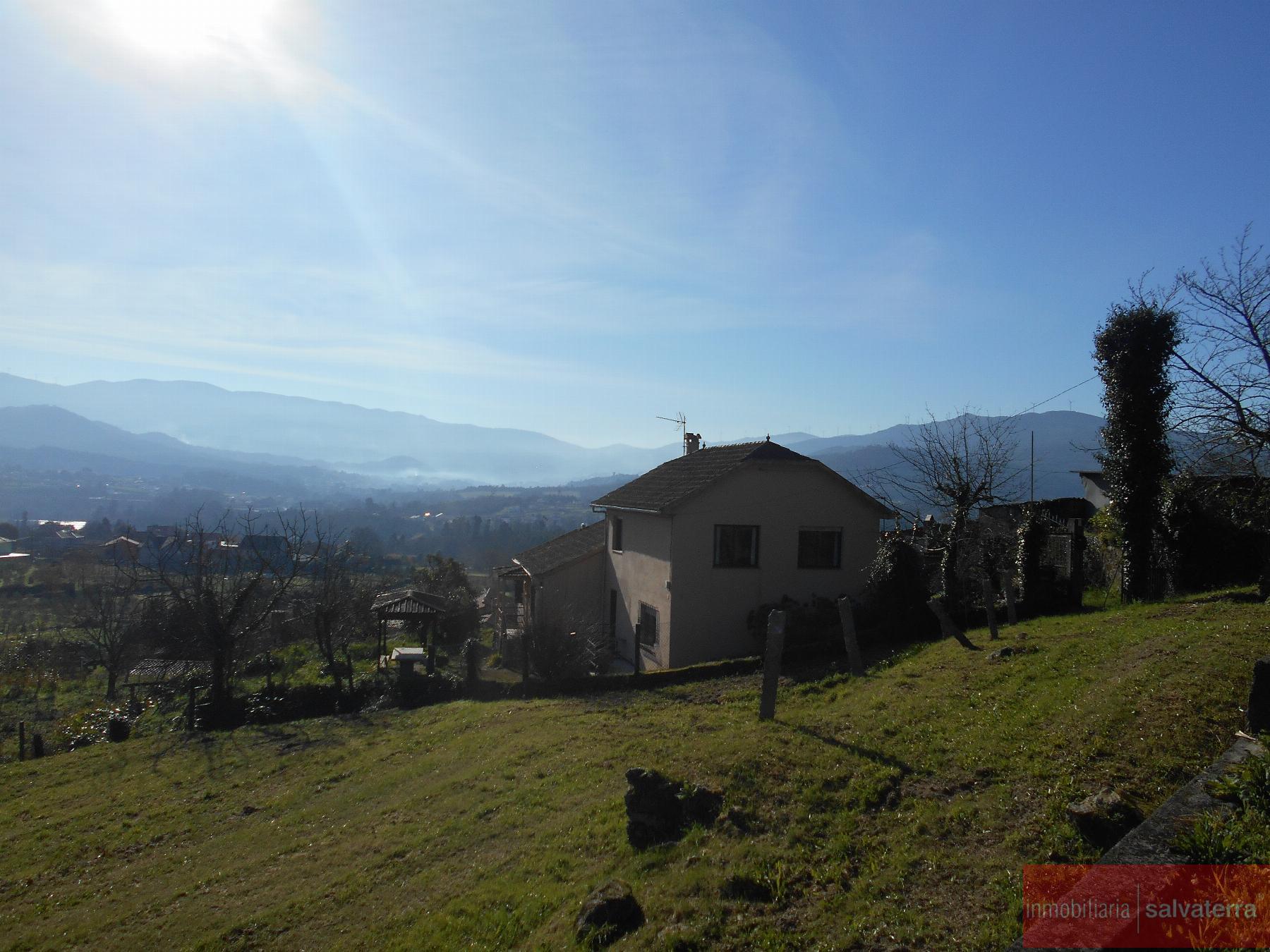 For sale of house in Neves As