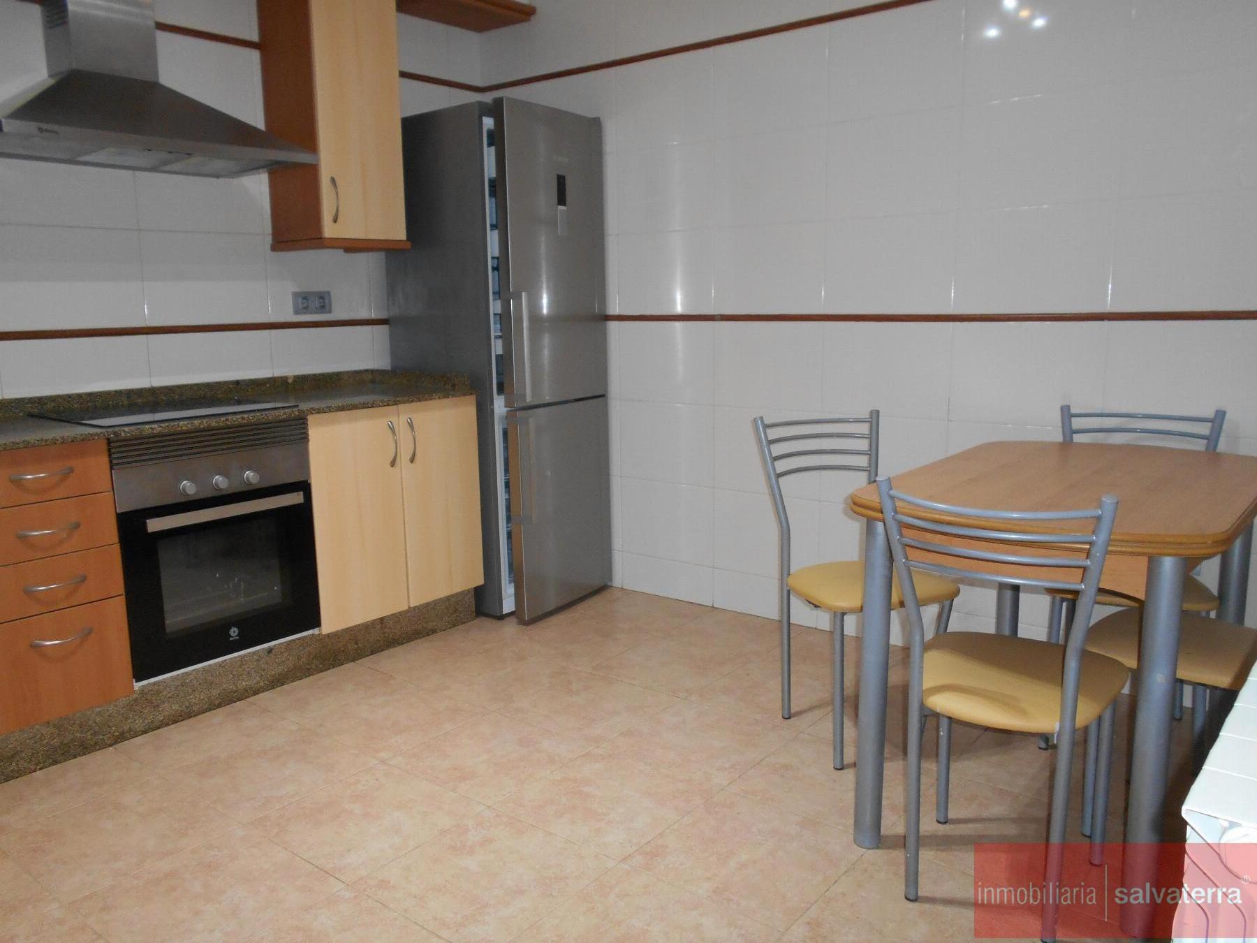 Venta de piso en Salvaterra de Miño