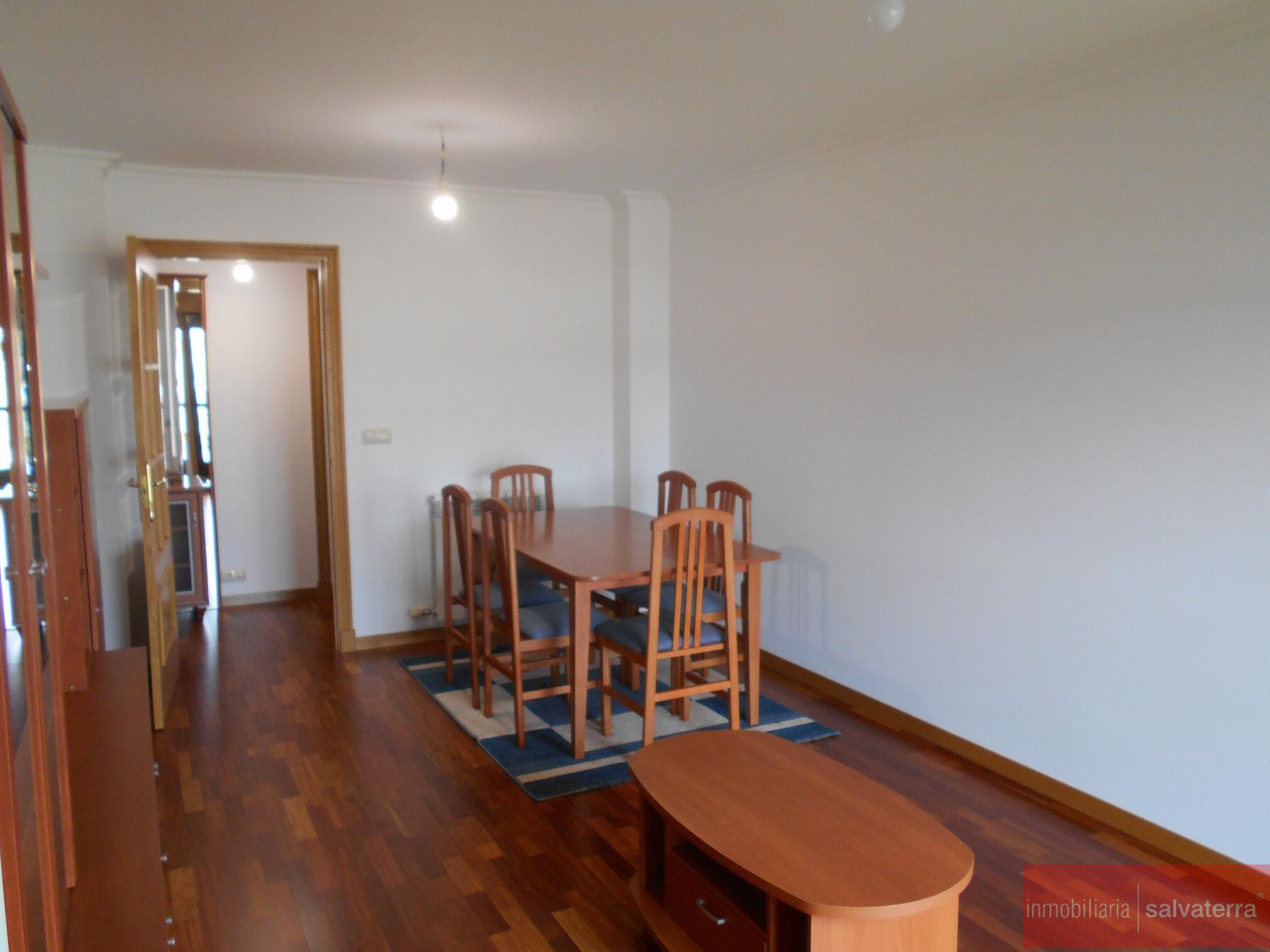 For sale of apartment in Salvaterra de Miño