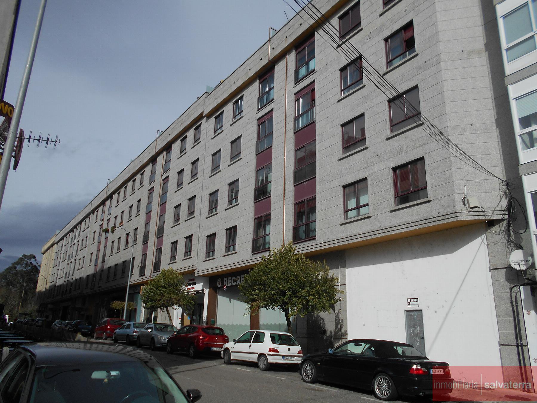For sale of apartment in Salvaterra de Miño