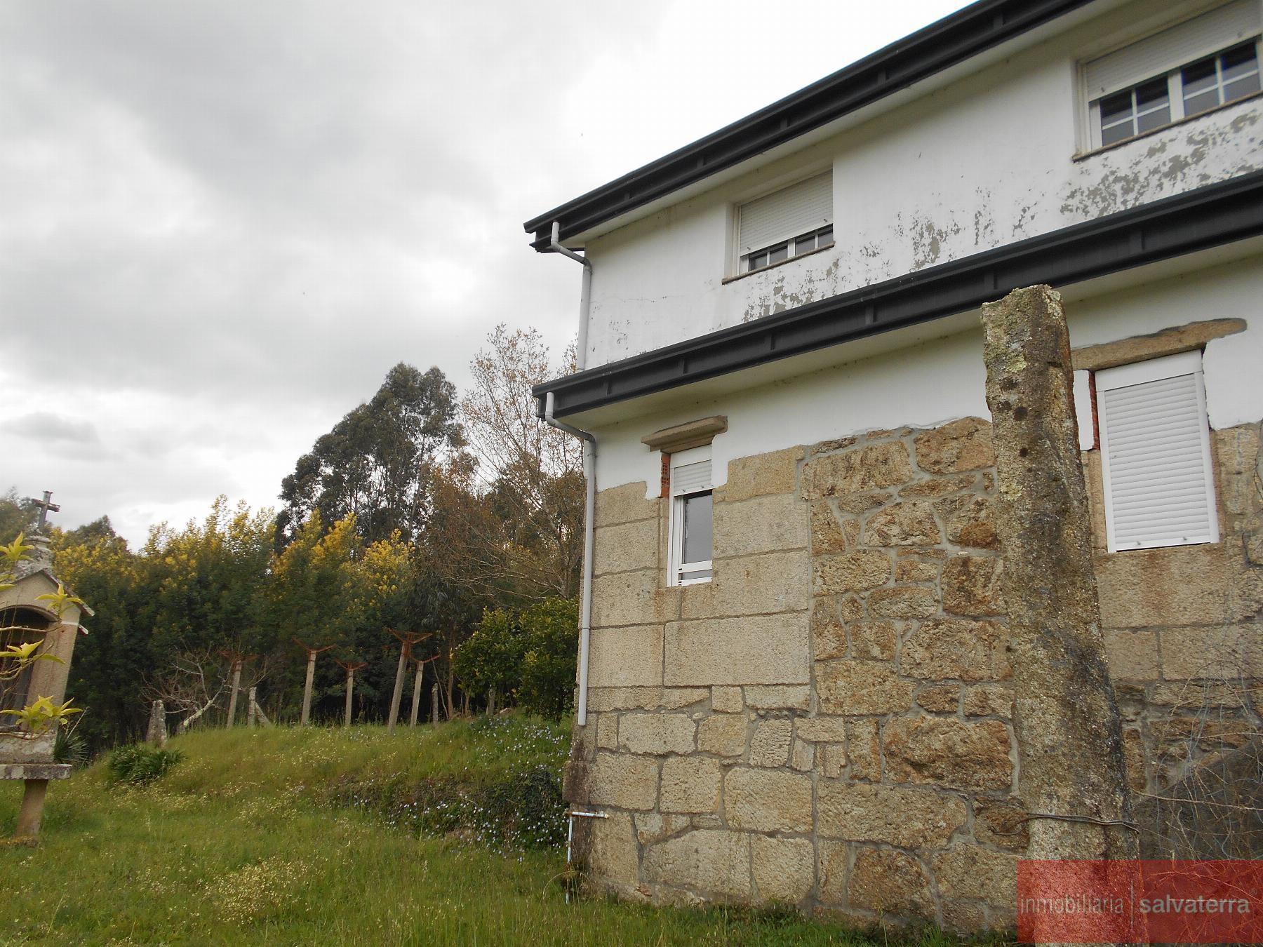 For sale of house in Arbo