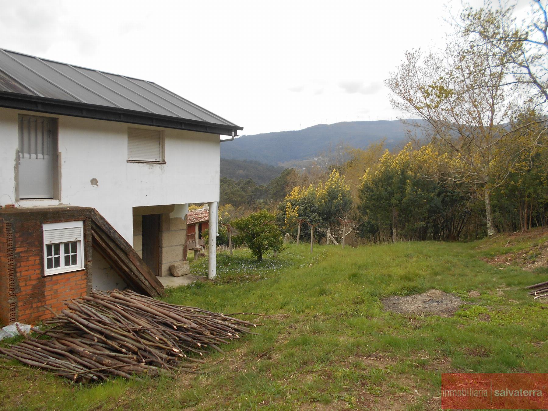 For sale of house in Arbo