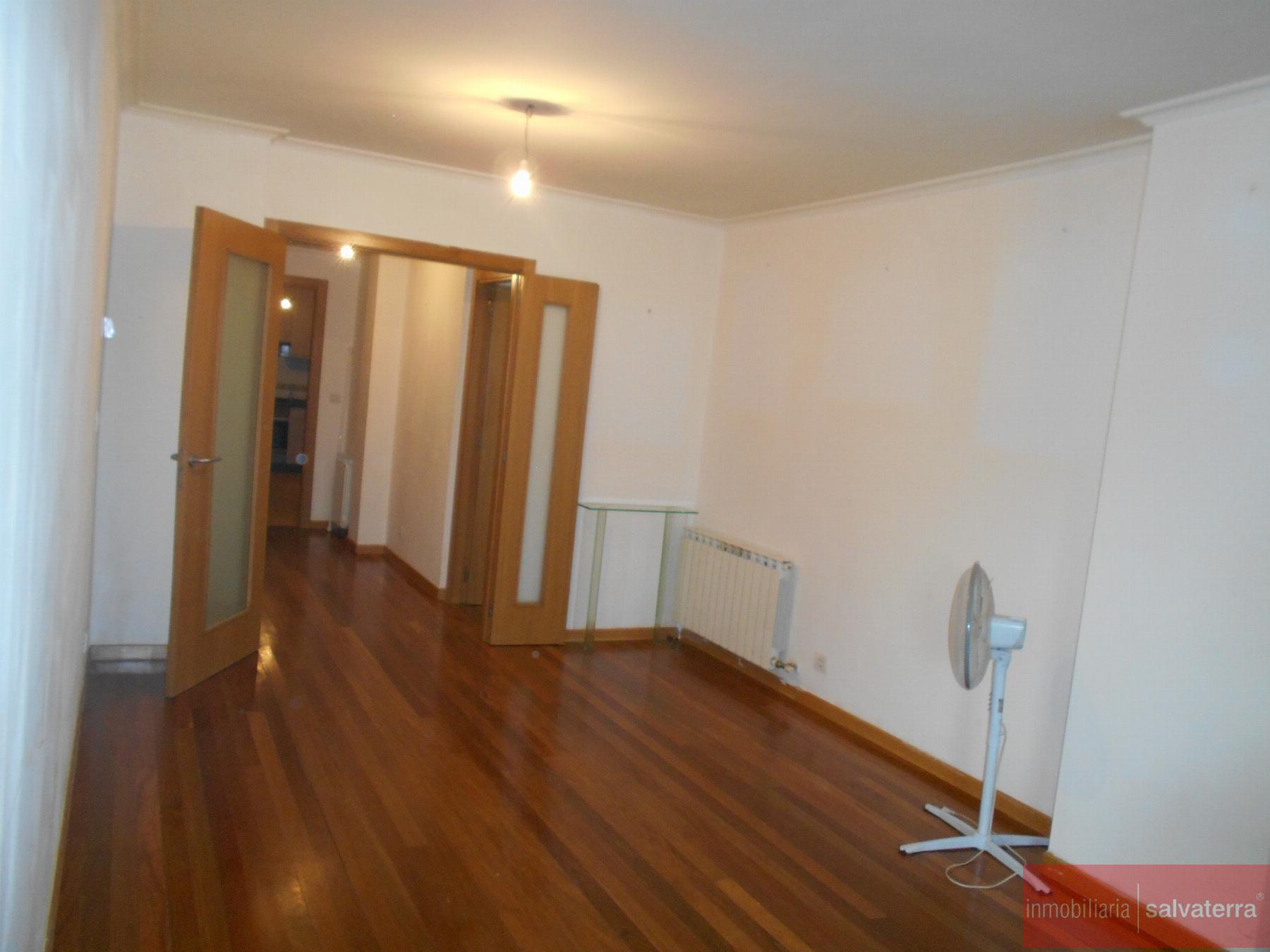 Venta de piso en Salvaterra de Miño