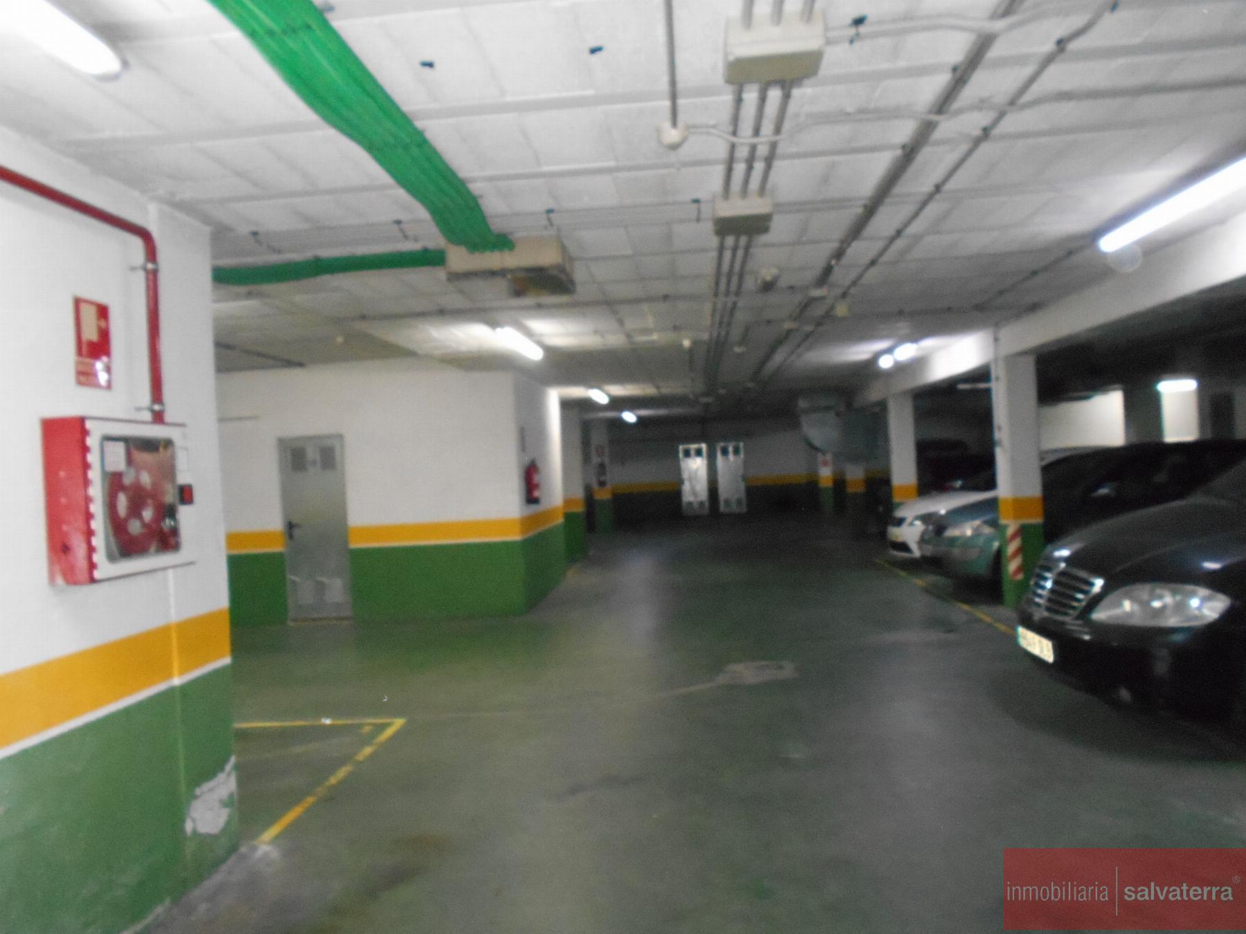 For sale of flat in Salceda de Caselas