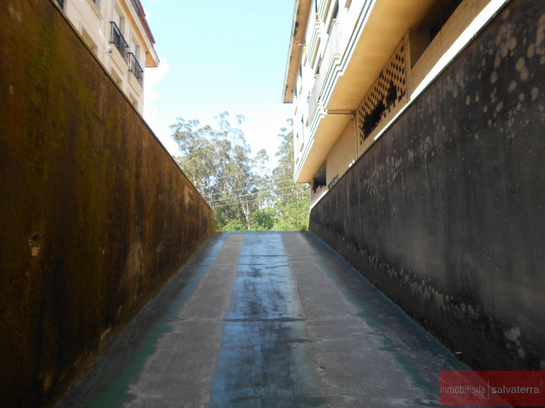 For sale of flat in Salceda de Caselas