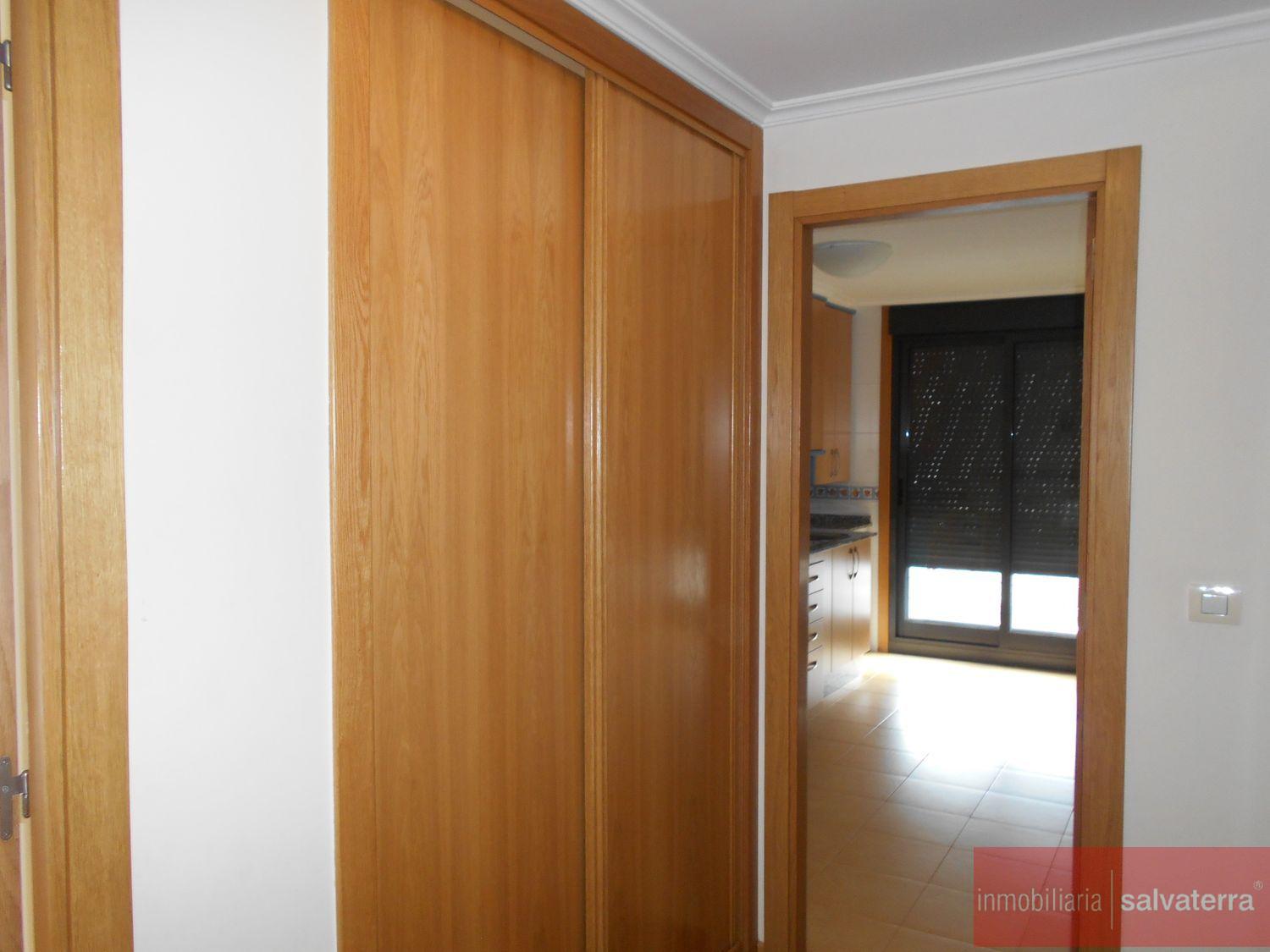 For sale of flat in Salvaterra de Miño