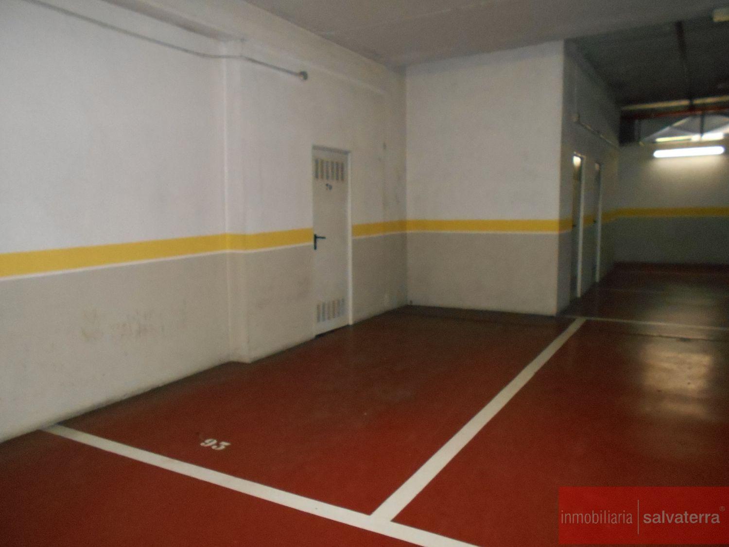 For sale of flat in Salvaterra de Miño