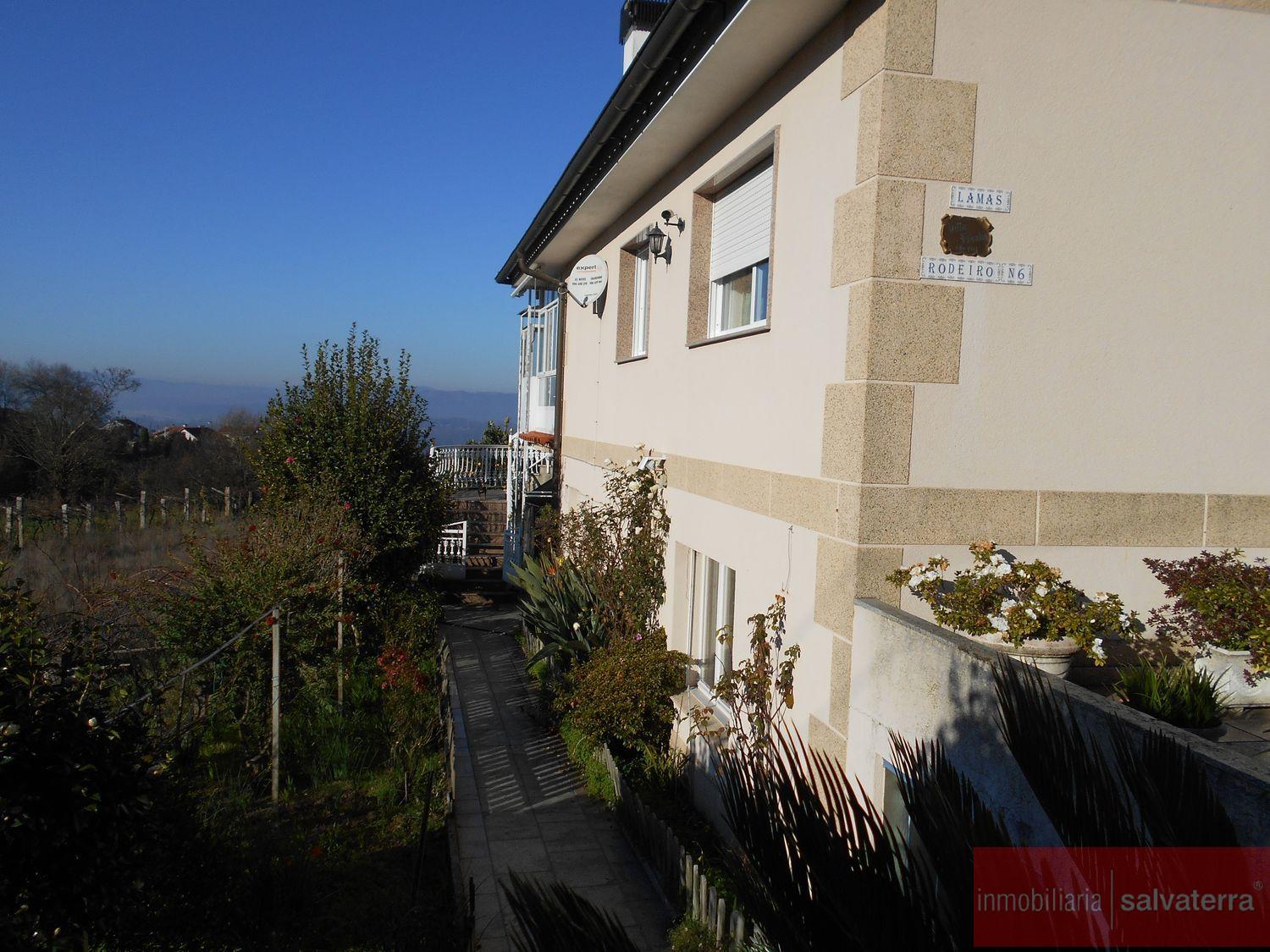 For sale of chalet in Salvaterra de Miño
