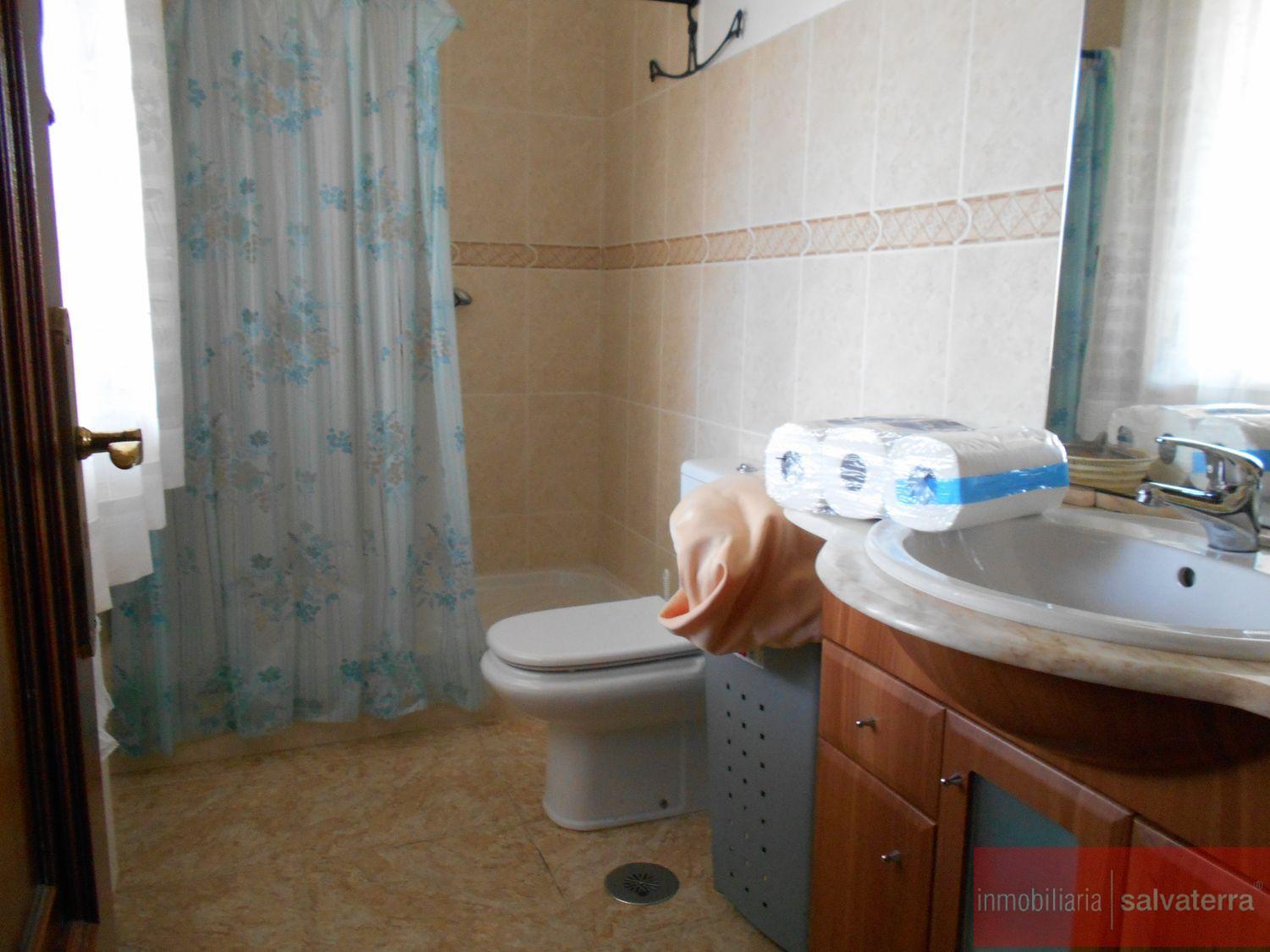 For sale of chalet in Salvaterra de Miño