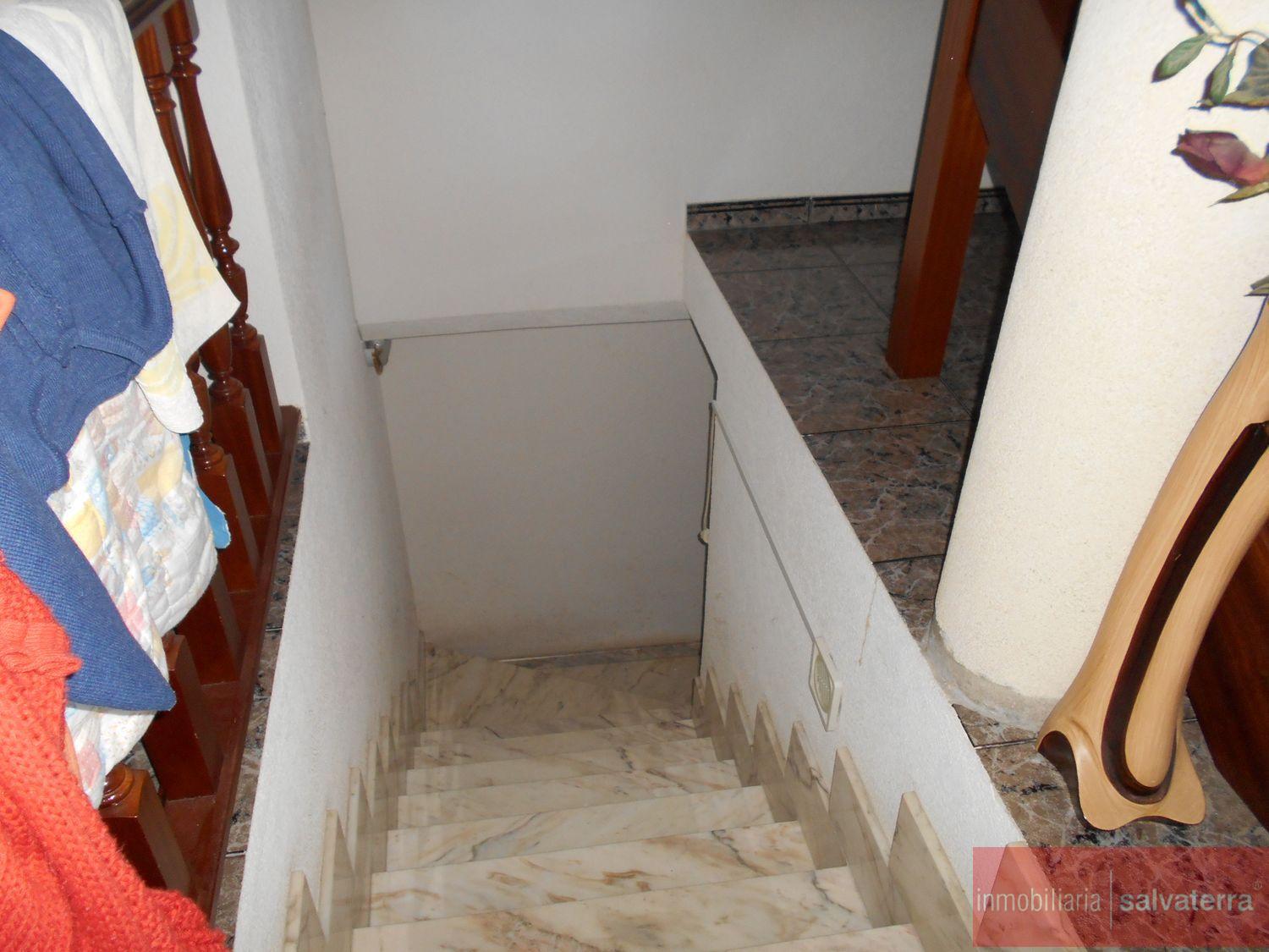 For sale of chalet in Salvaterra de Miño