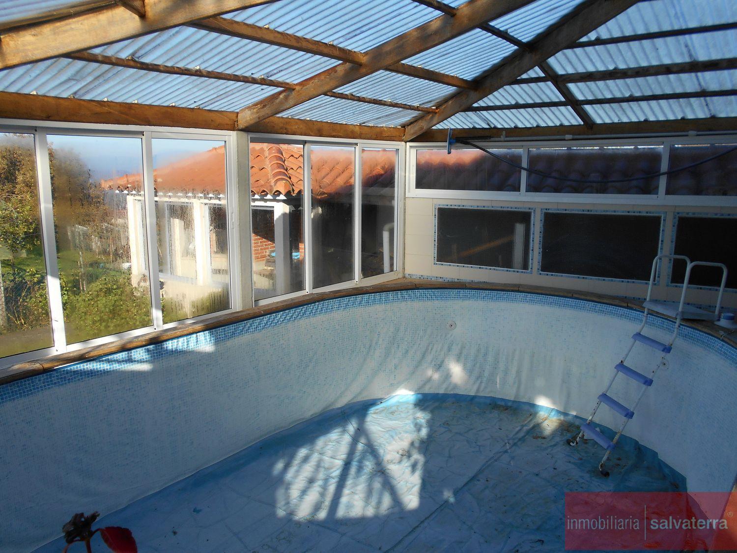 For sale of chalet in Salvaterra de Miño