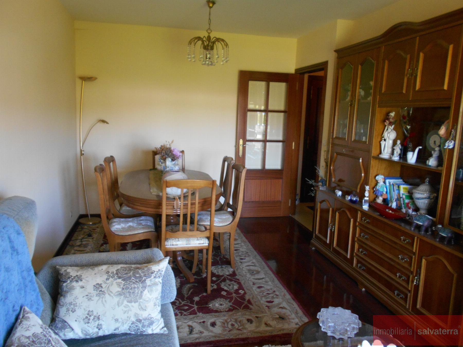 Venta de piso en Salvaterra de Miño