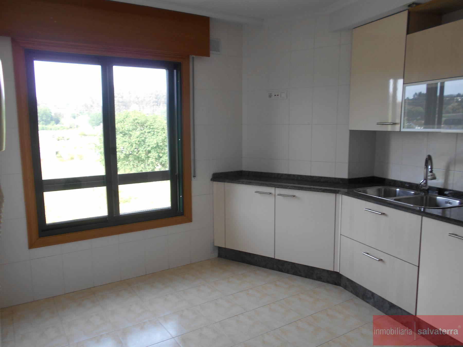Venta de piso en Salvaterra de Miño