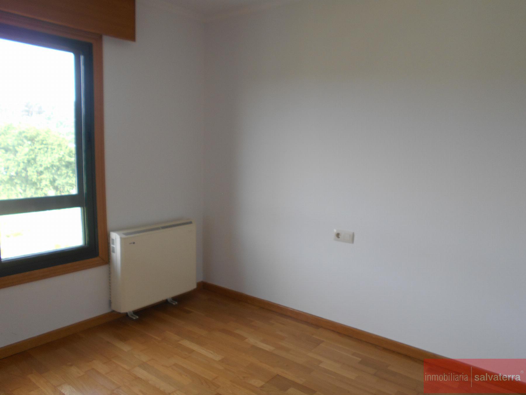 Venta de piso en Salvaterra de Miño