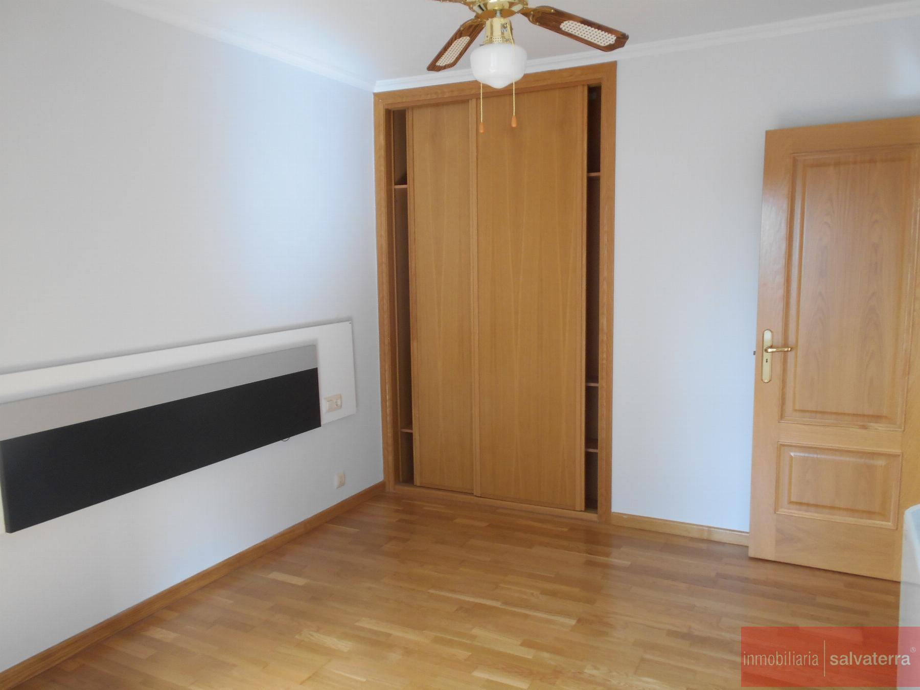 Venta de piso en Salvaterra de Miño