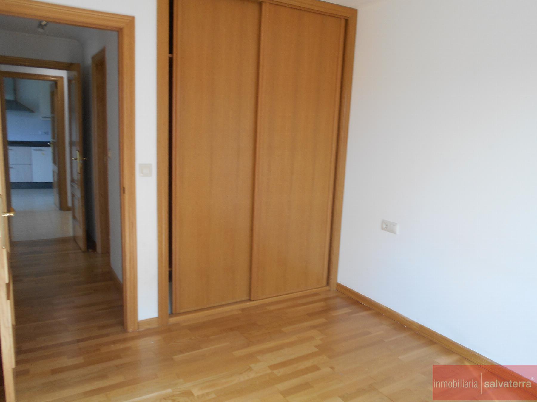 Venta de piso en Salvaterra de Miño