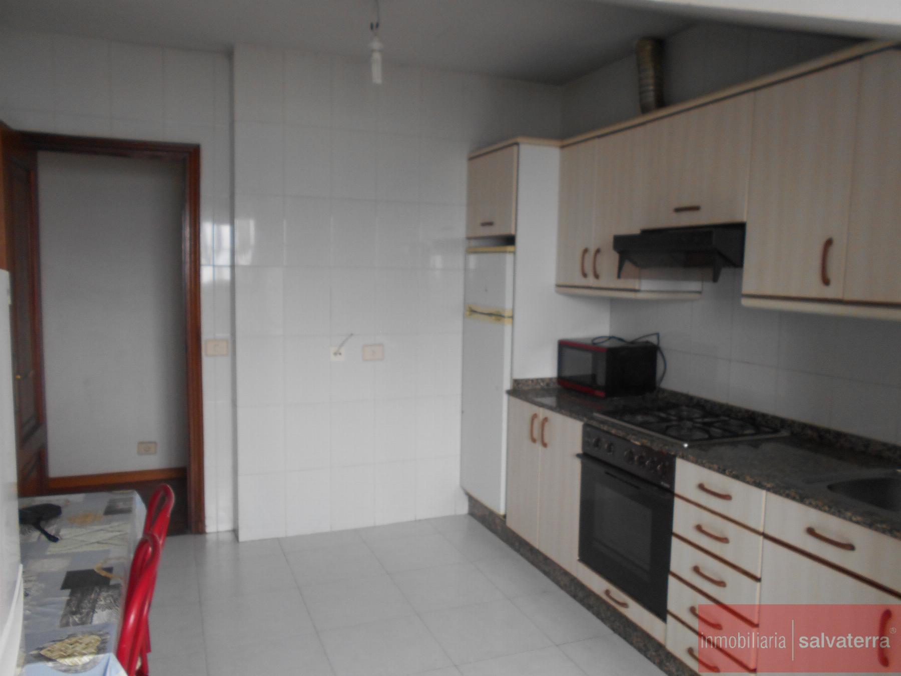 Venta de piso en Neves As
