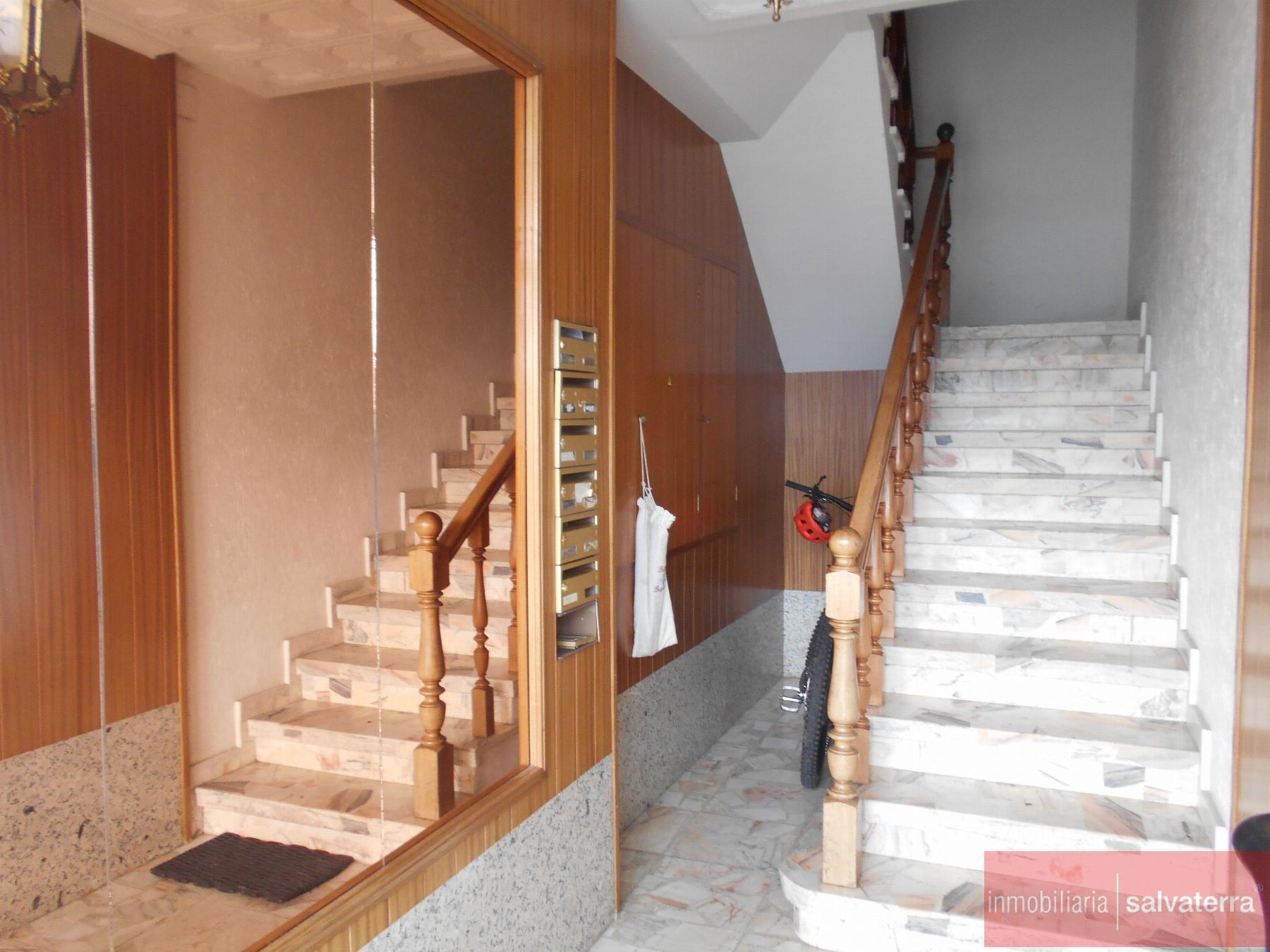 Venta de piso en Neves As