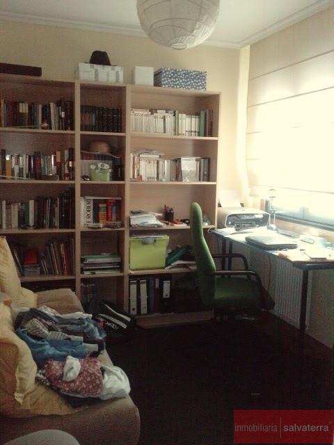 For sale of flat in Ponteareas