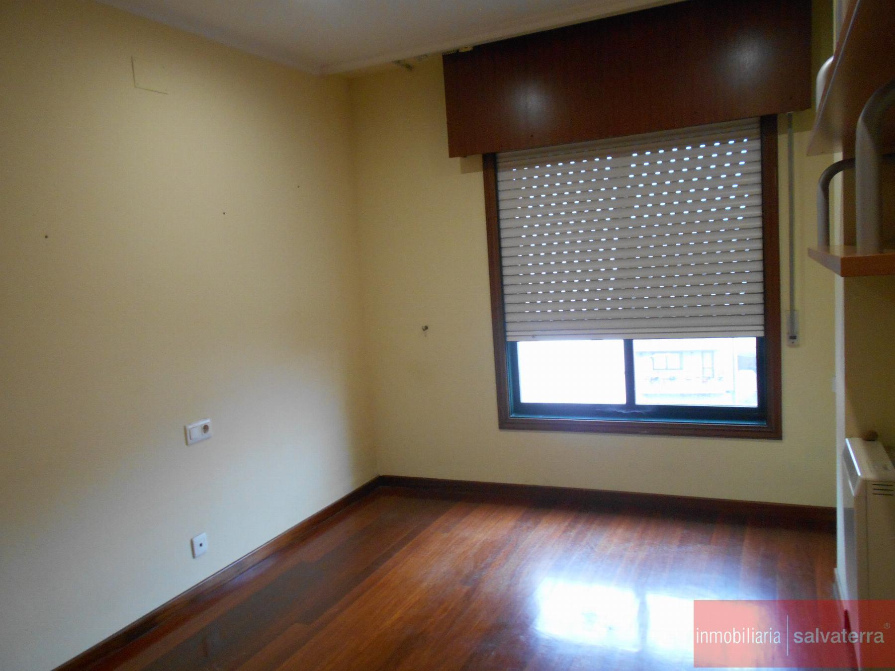 Venta de piso en Salceda de Caselas