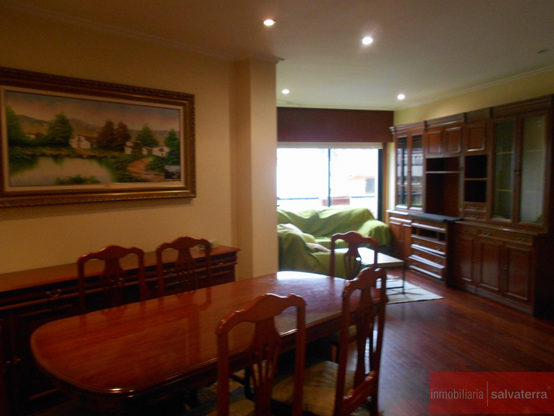 Venta de piso en Salceda de Caselas