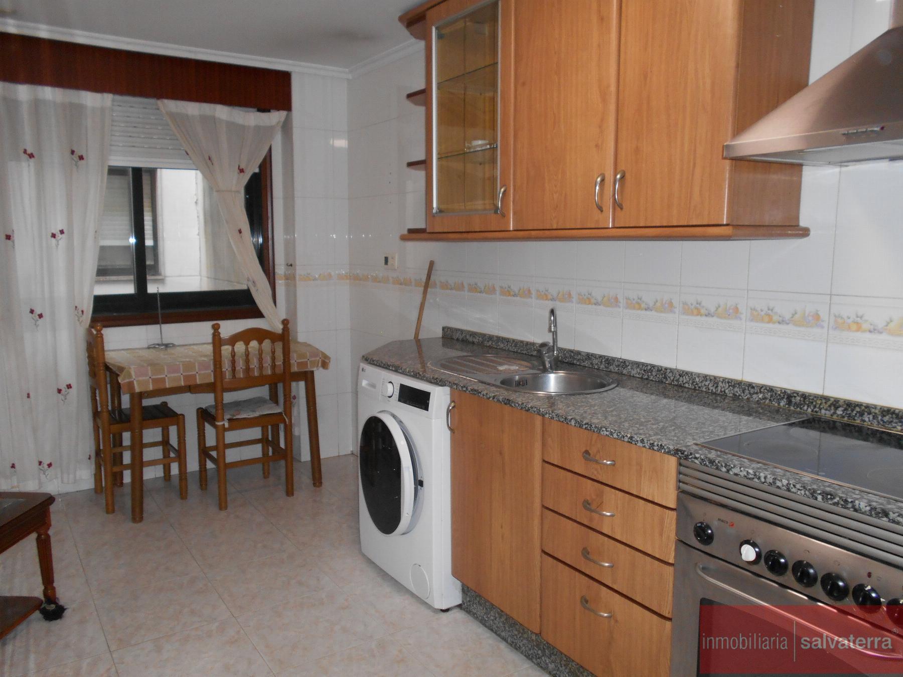 Venta de piso en Salceda de Caselas