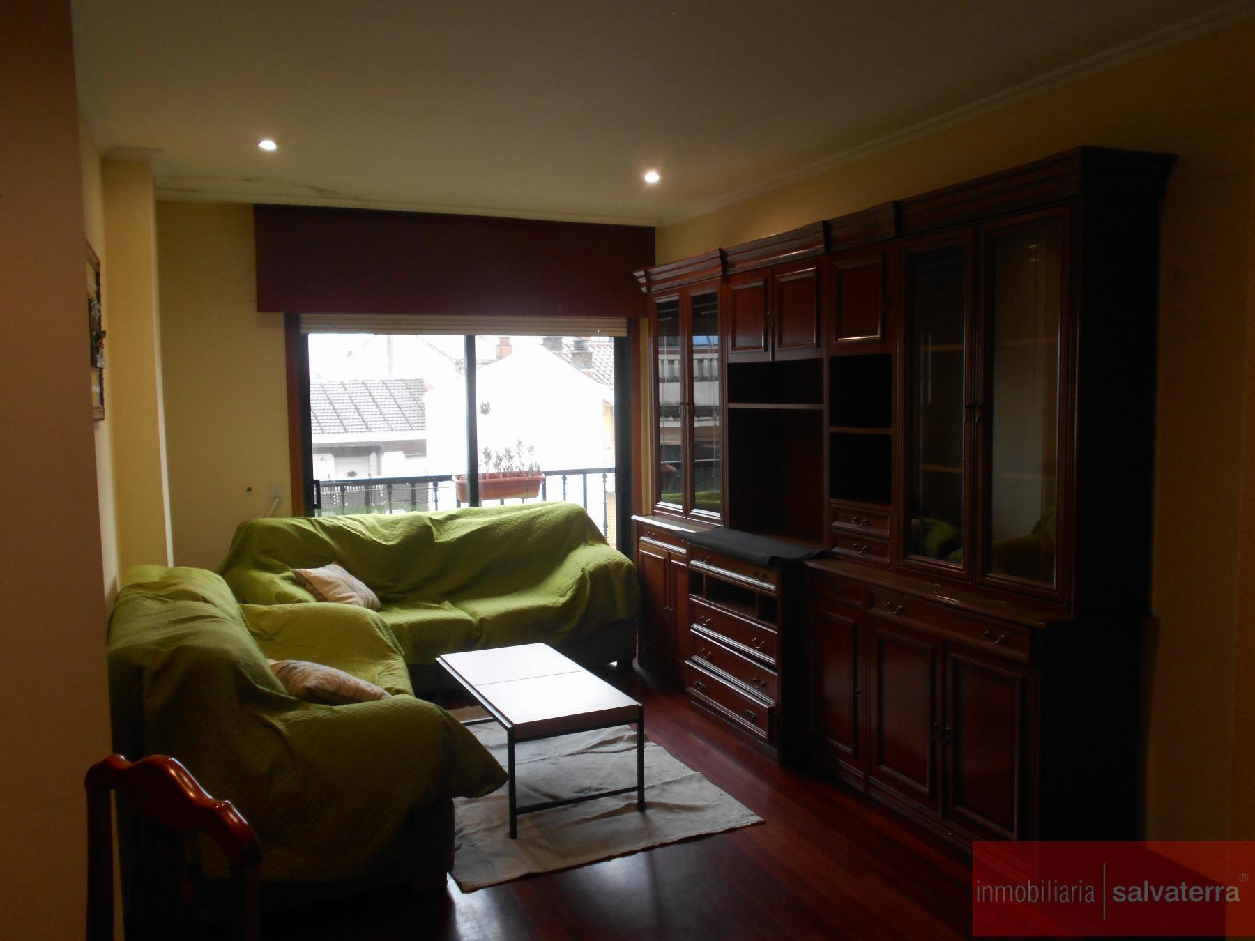 Venta de piso en Salceda de Caselas